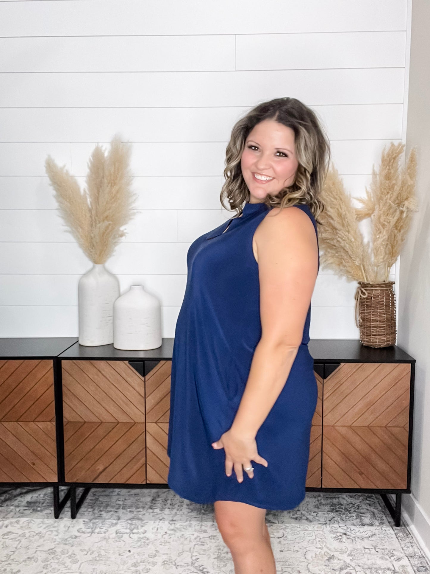 "Up My Alley" Sleeveless Split Neck Dress with Pockets (Navy)