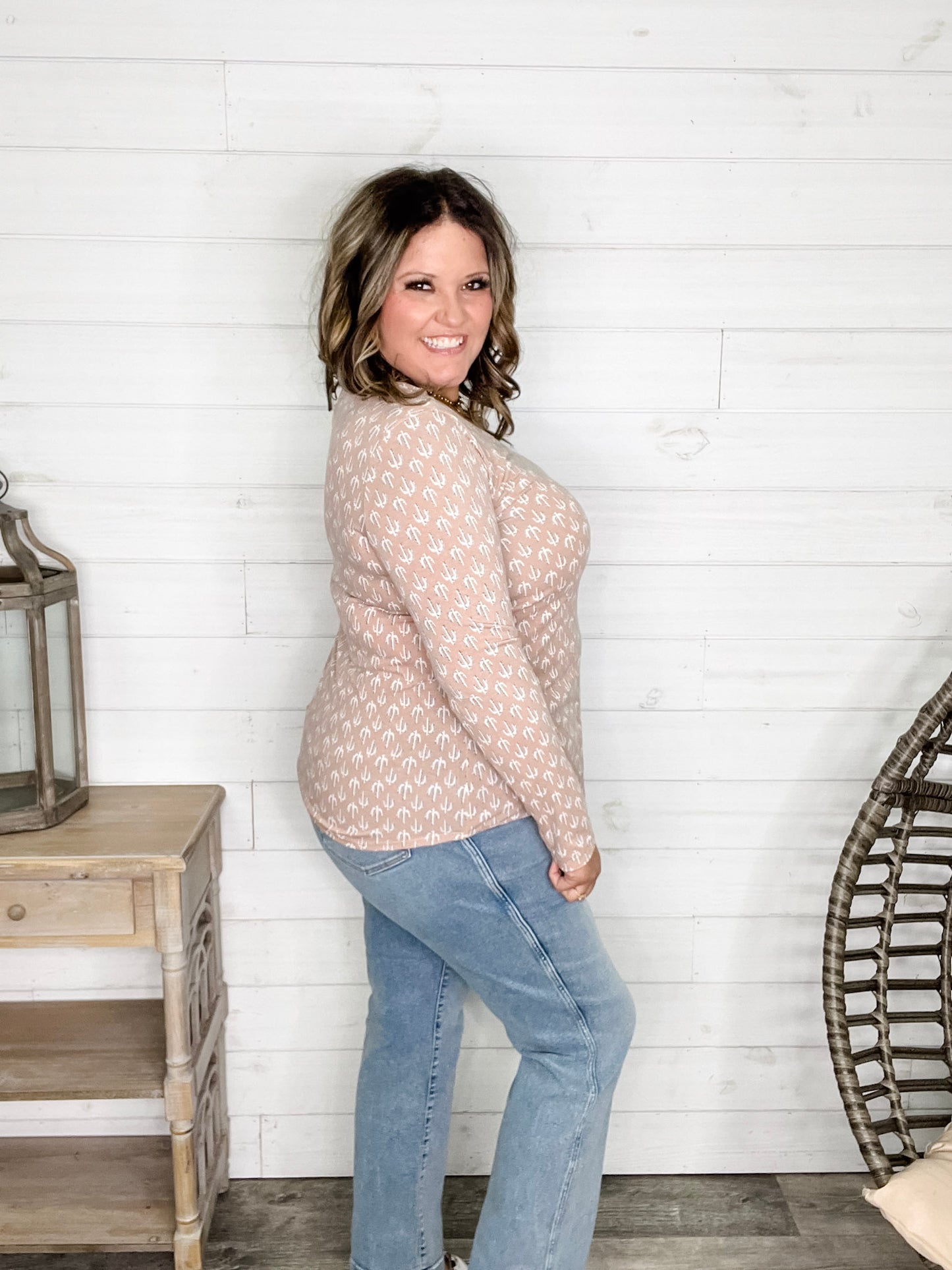 "Saguara" Long Sleeve V Neck