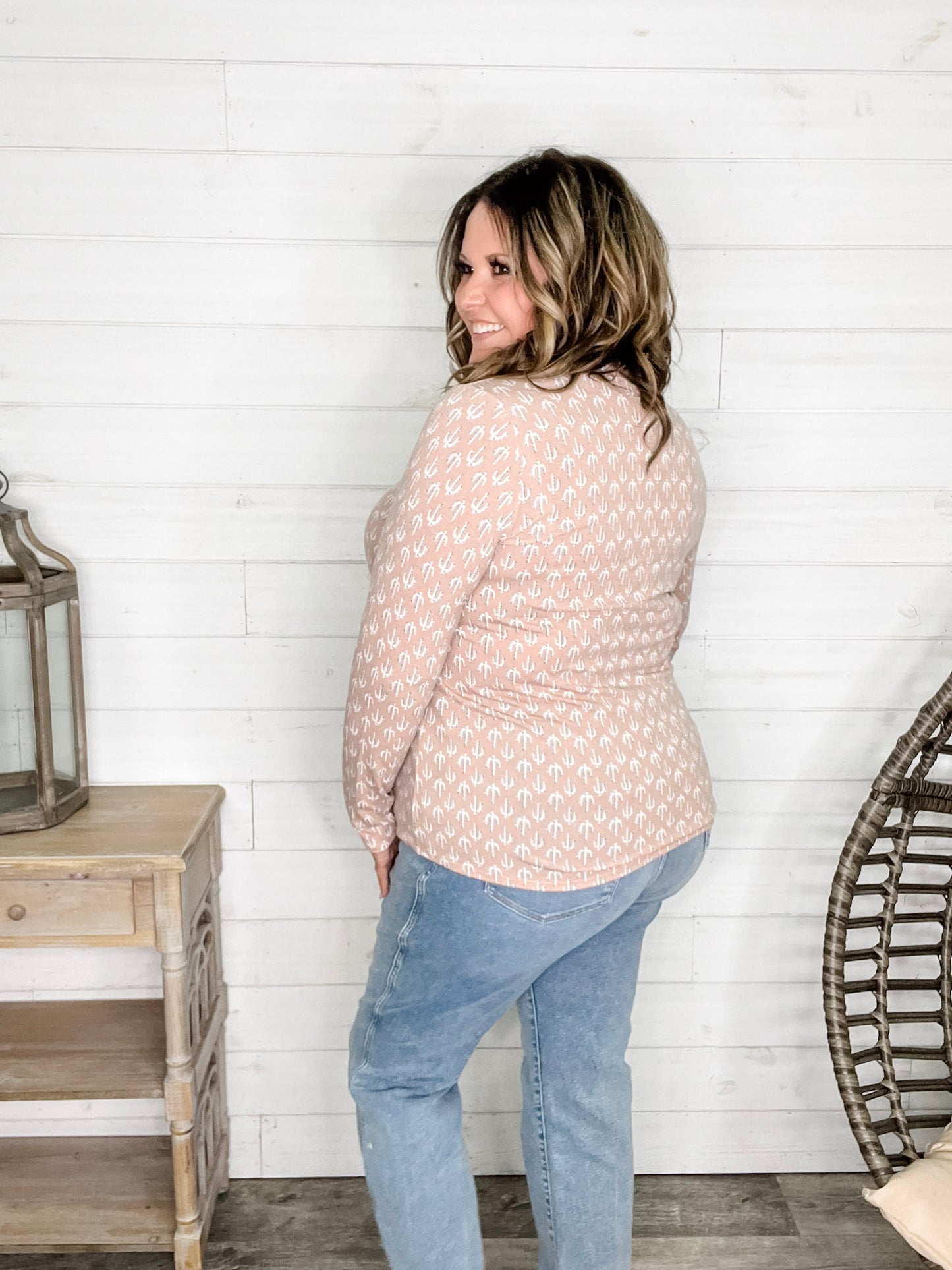 "Saguara" Long Sleeve V Neck