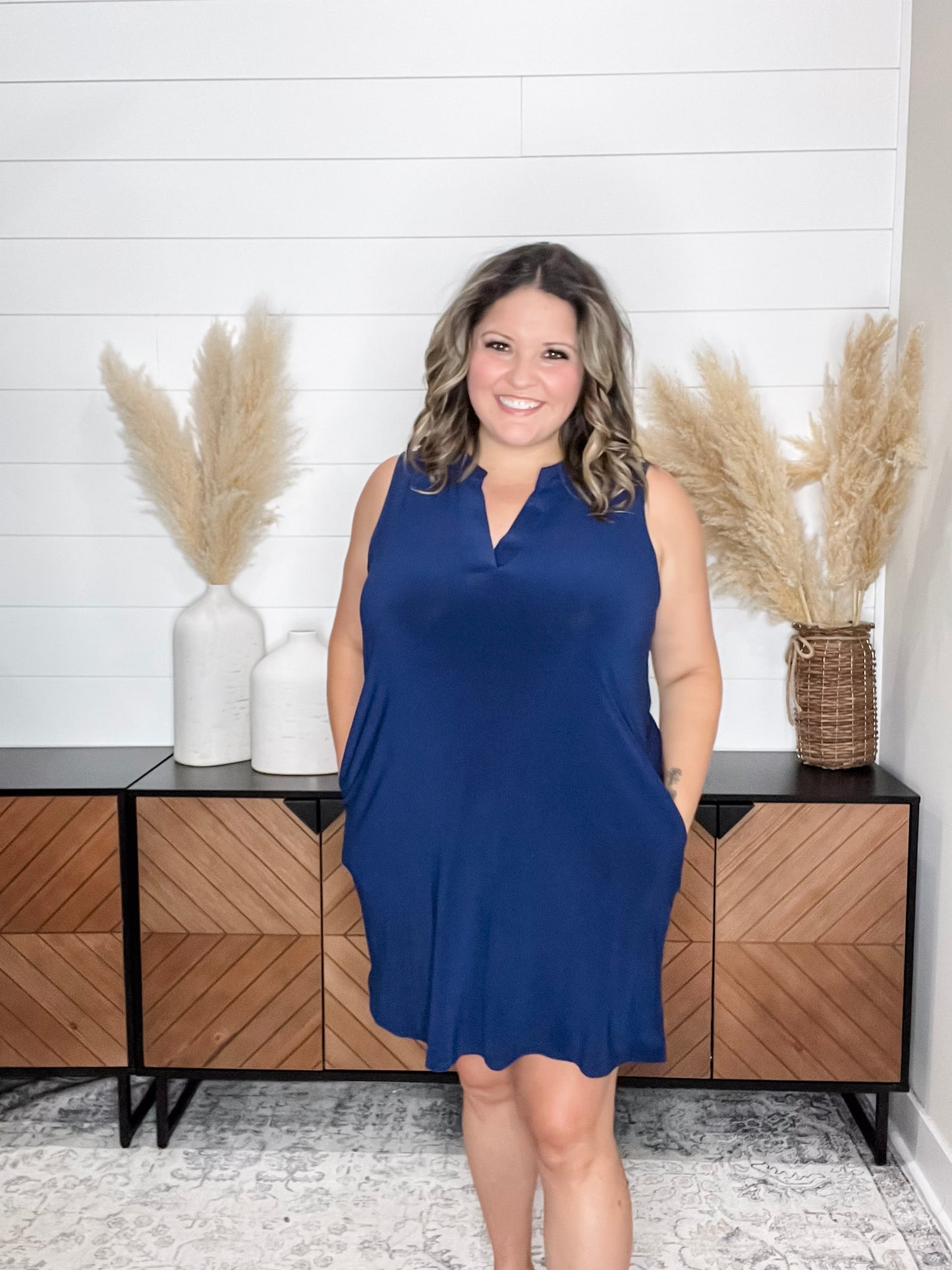 "Up My Alley" Sleeveless Split Neck Dress with Pockets (Navy)