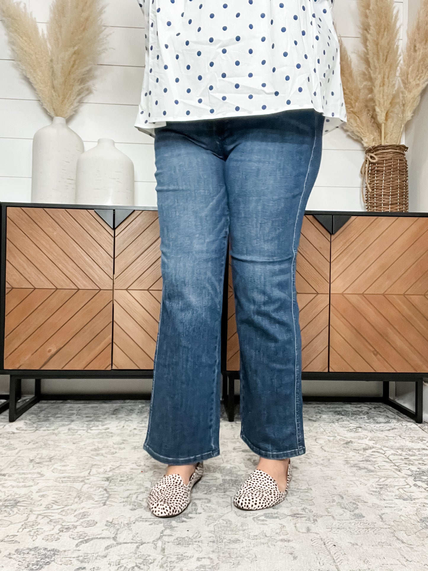 Judy Blue "Sweeter Than" Tummy Control Straight Leg Jeans (Petite)