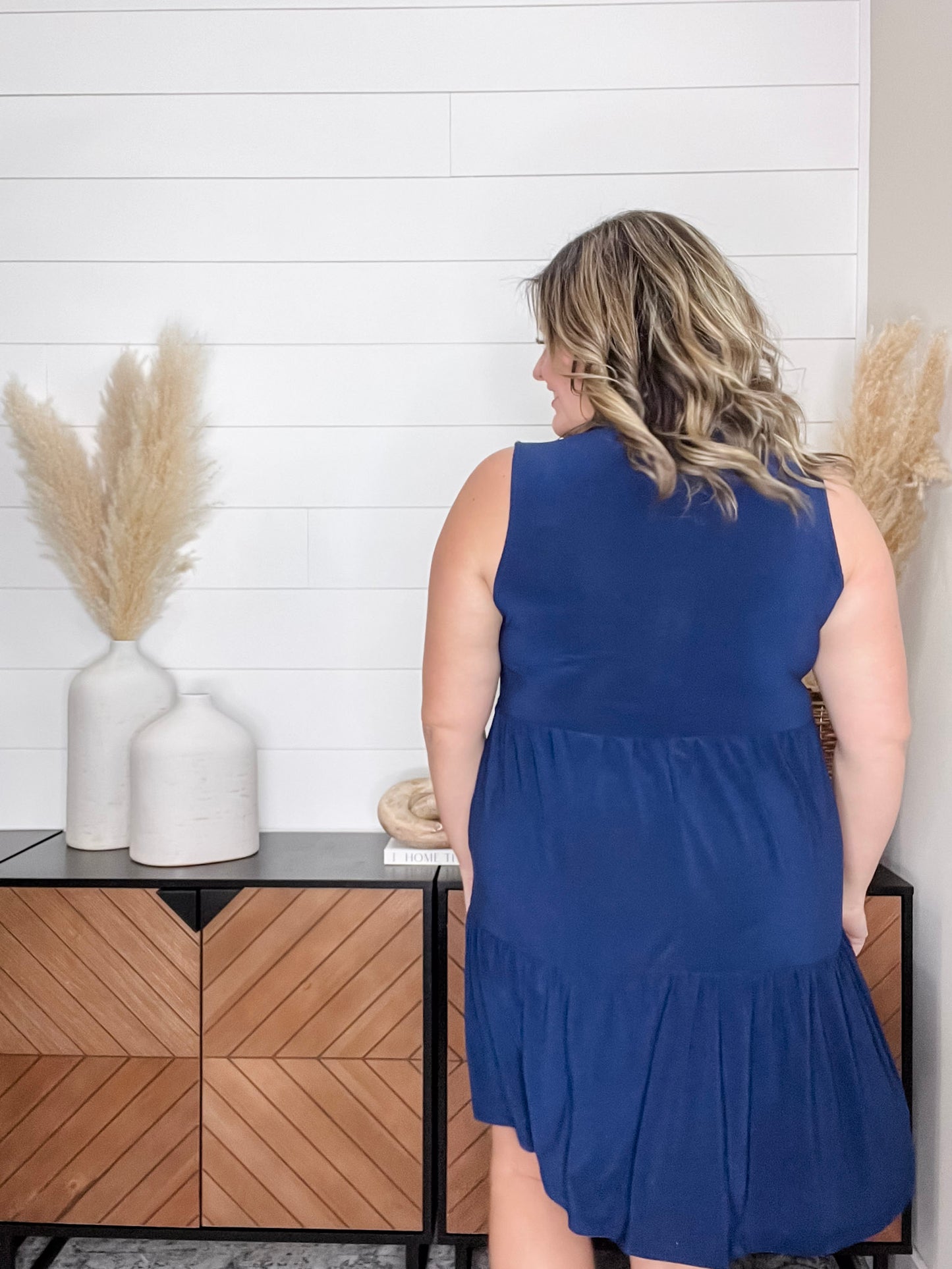 "Amos" Sleeveless Split Neck Tiered Dress (Navy)