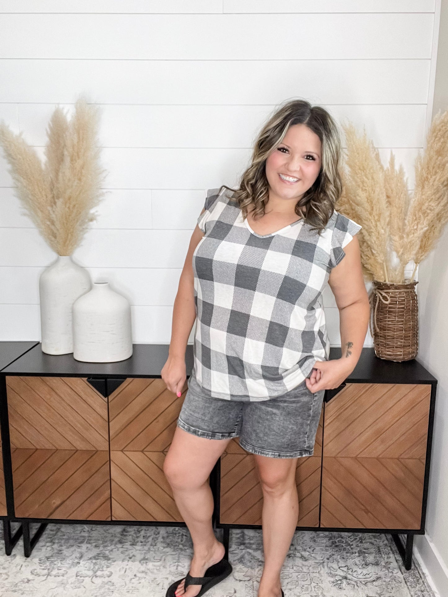Judy Blue “Did You See That” Grey Buttonfly shorts