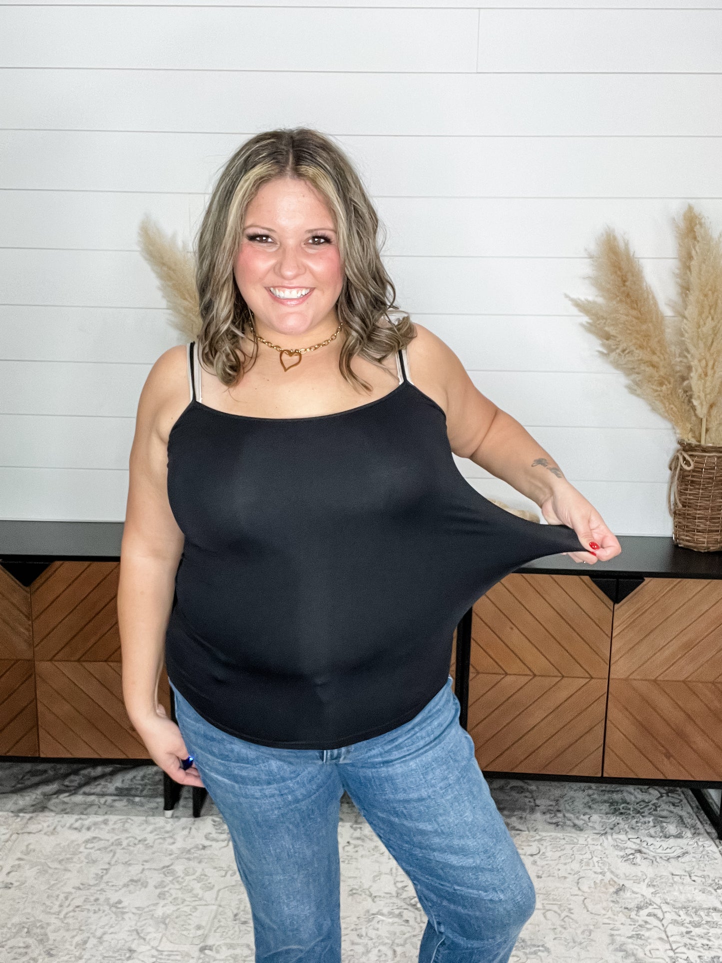“Naomi” Smoothing Seamless Cami Tank (Black)