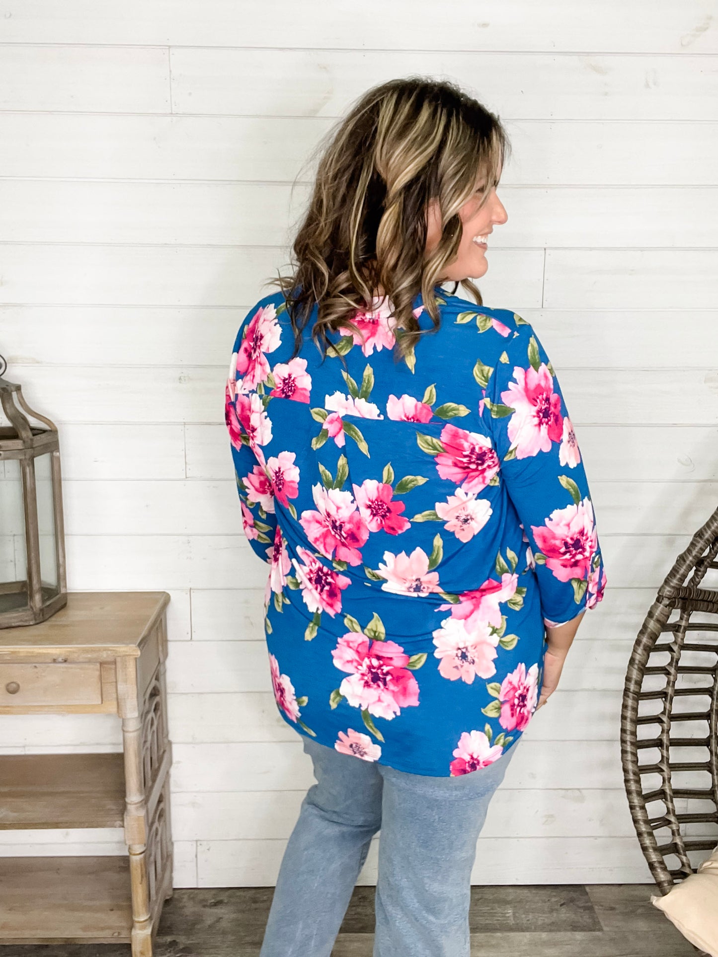 "Lavery" 3/4 Sleeve Split Neck Tops