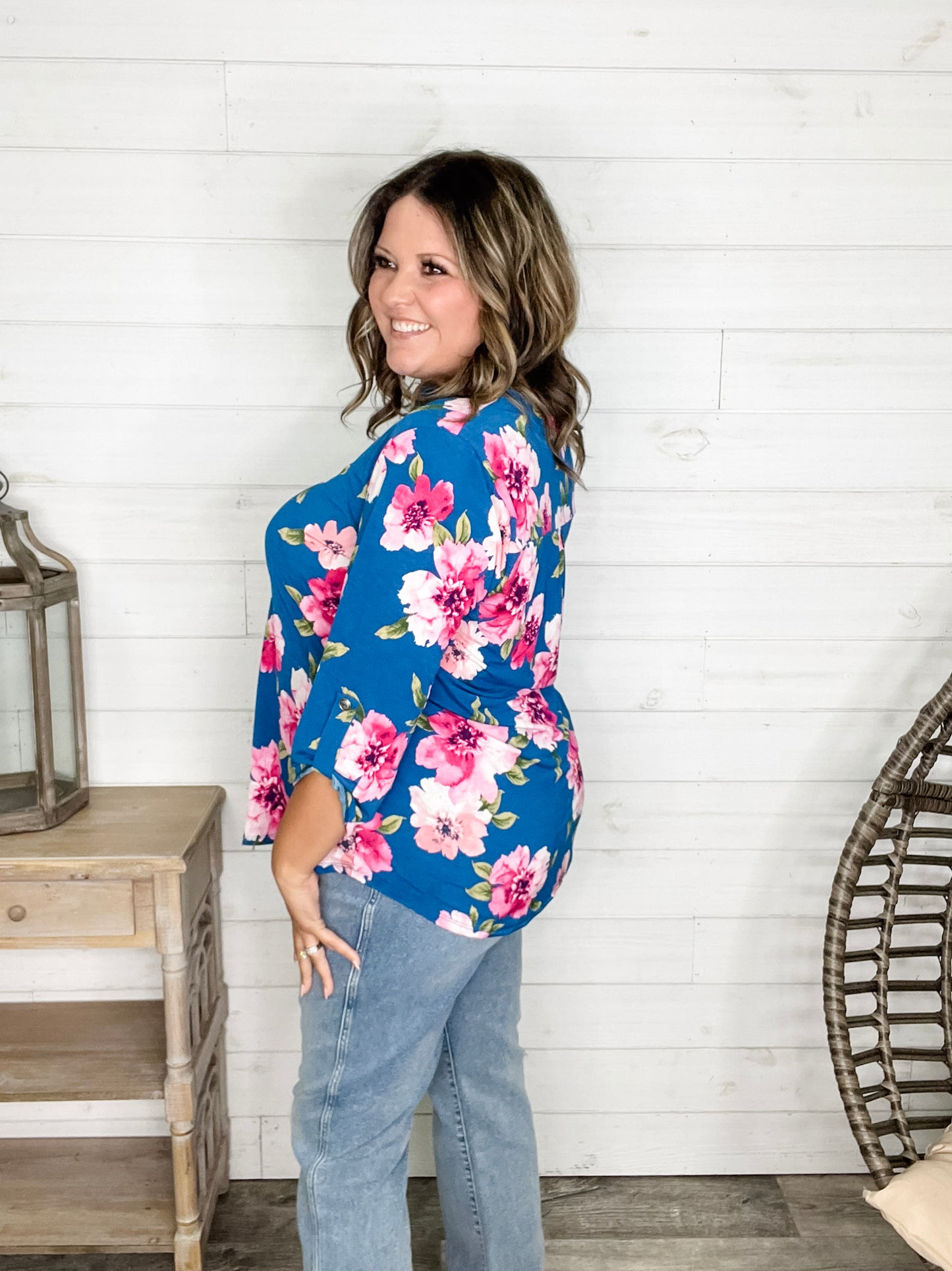 "Lavery" 3/4 Sleeve Split Neck Tops