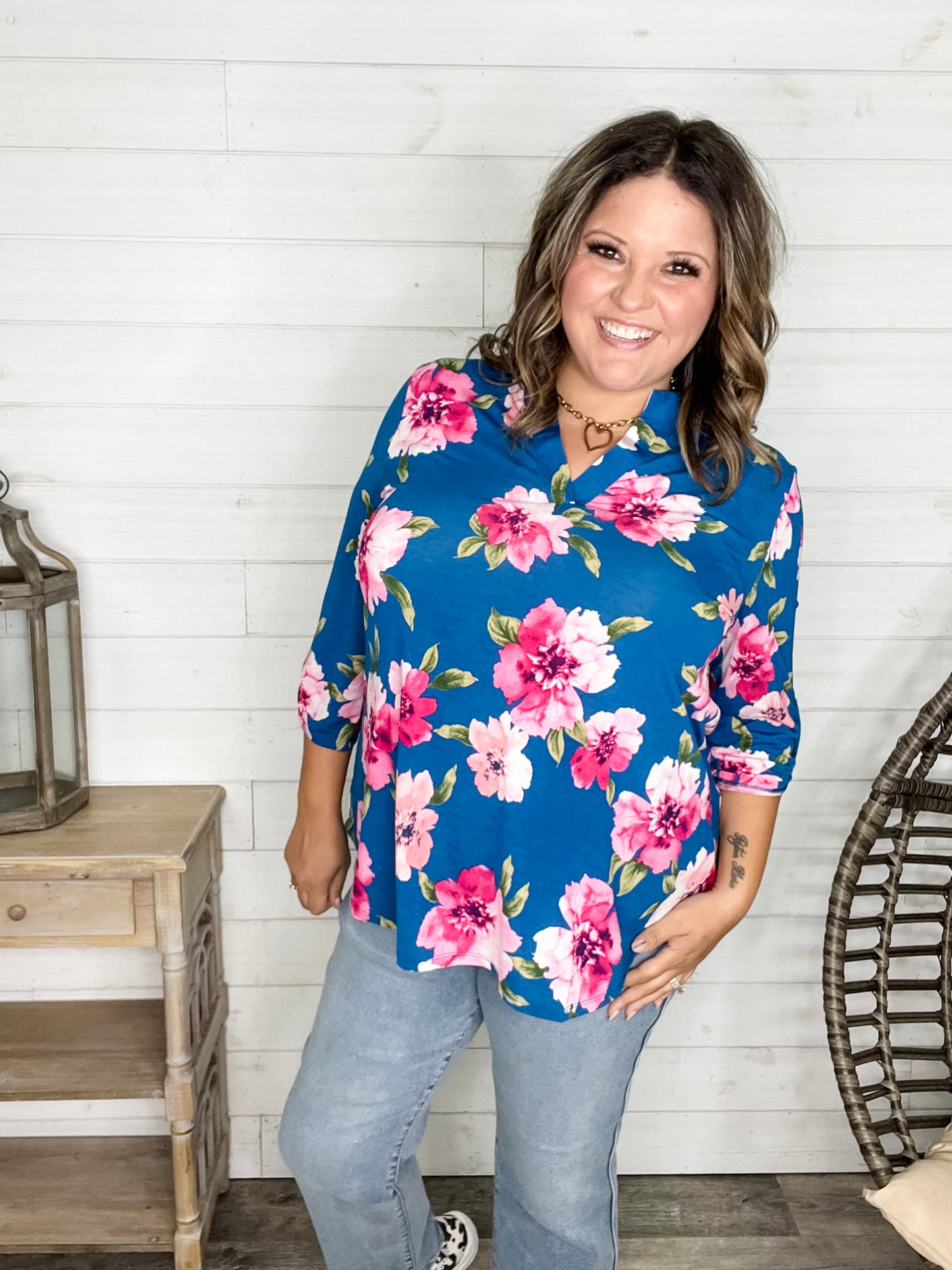 "Lavery" 3/4 Sleeve Split Neck Tops