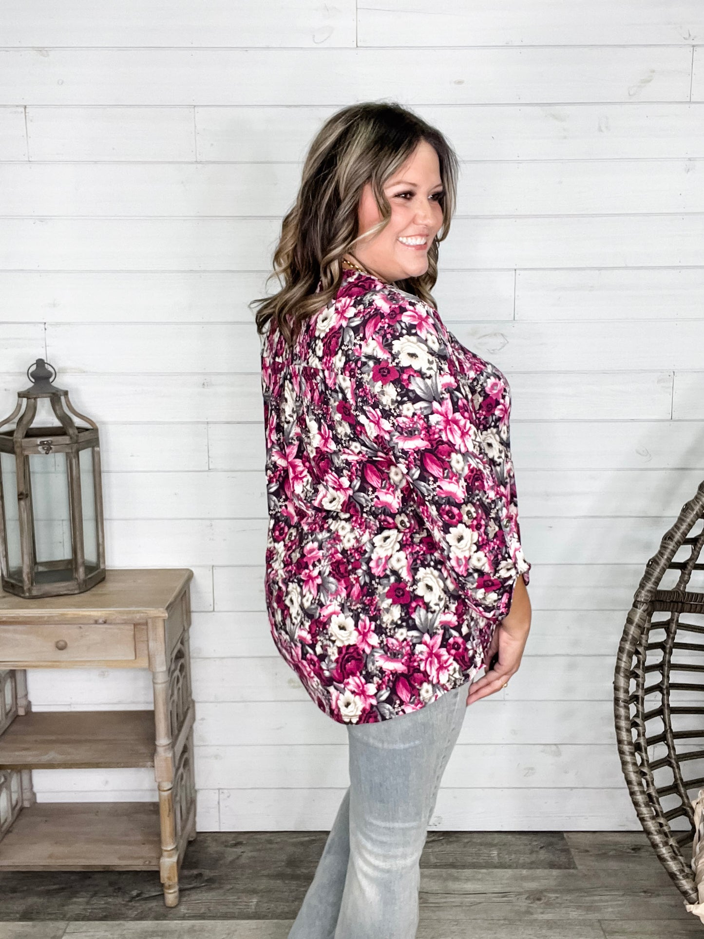 "Reynolds" Floral Lizzy 3/4 Sleeve Split Neck
