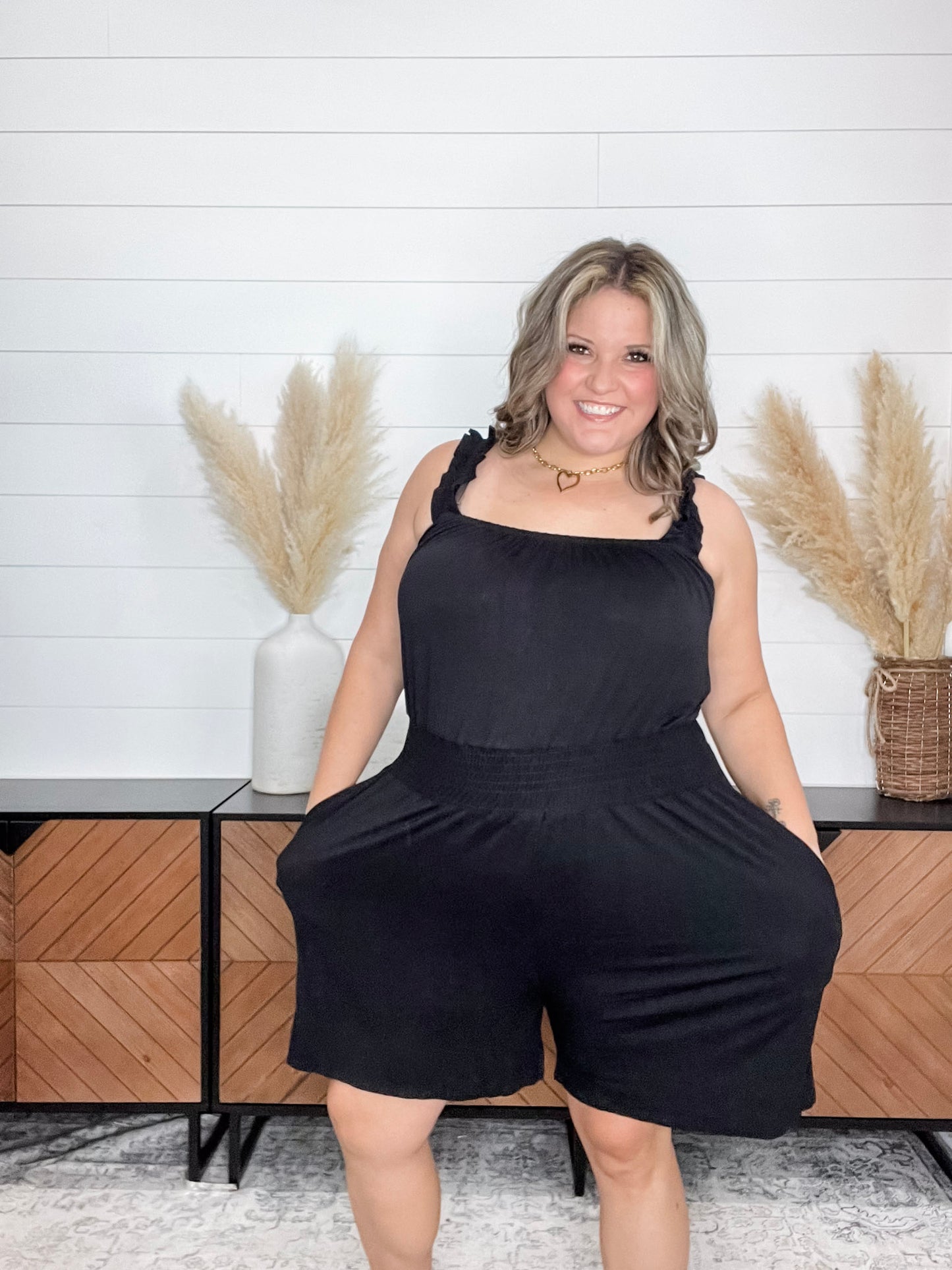 "Ripple" Ruffle Strap Romper (Black)