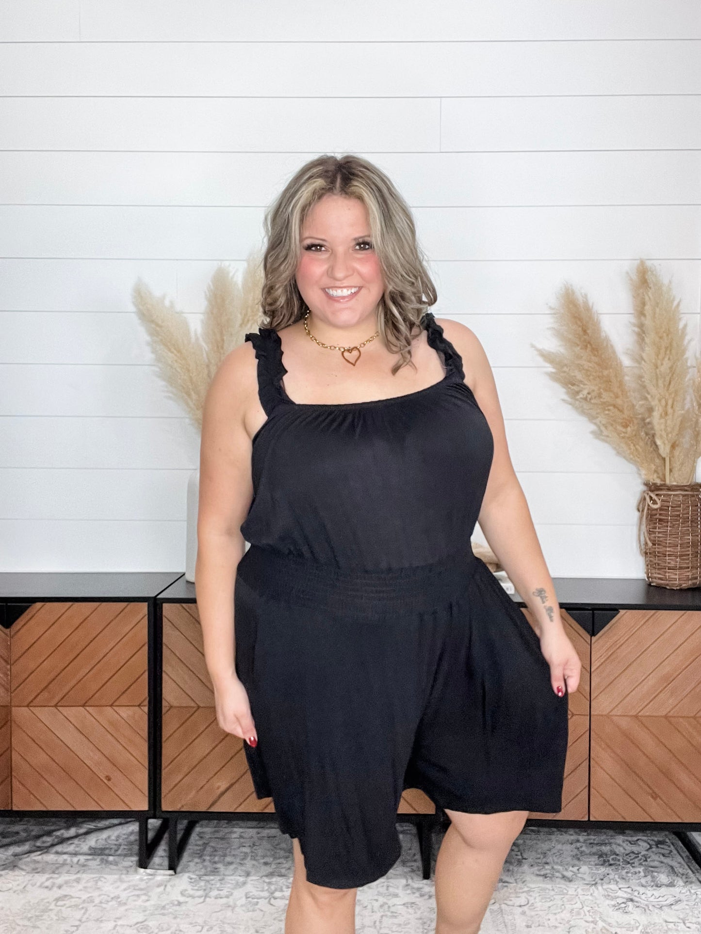 "Ripple" Ruffle Strap Romper (Black)
