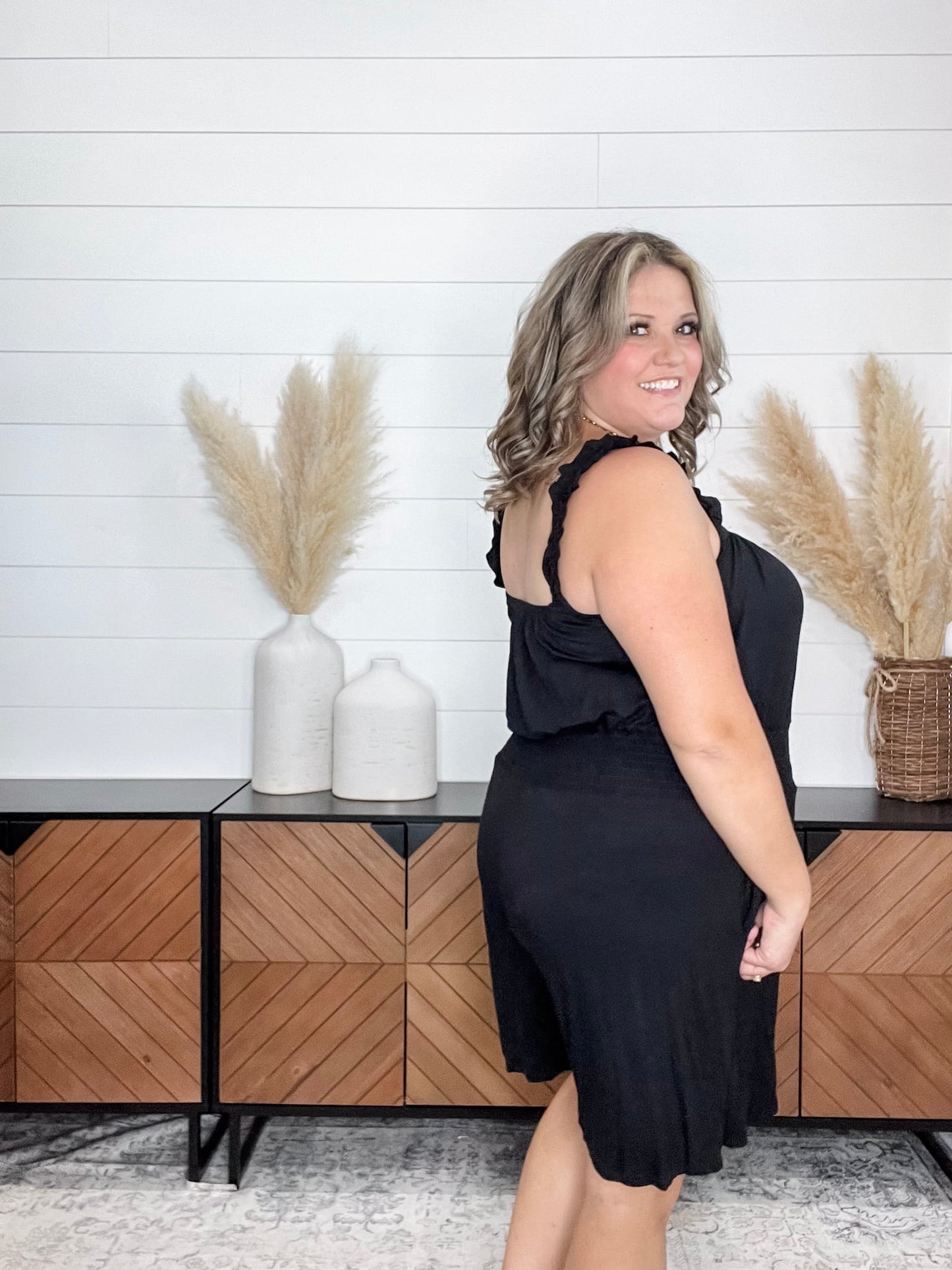 "Ripple" Ruffle Strap Romper (Black)