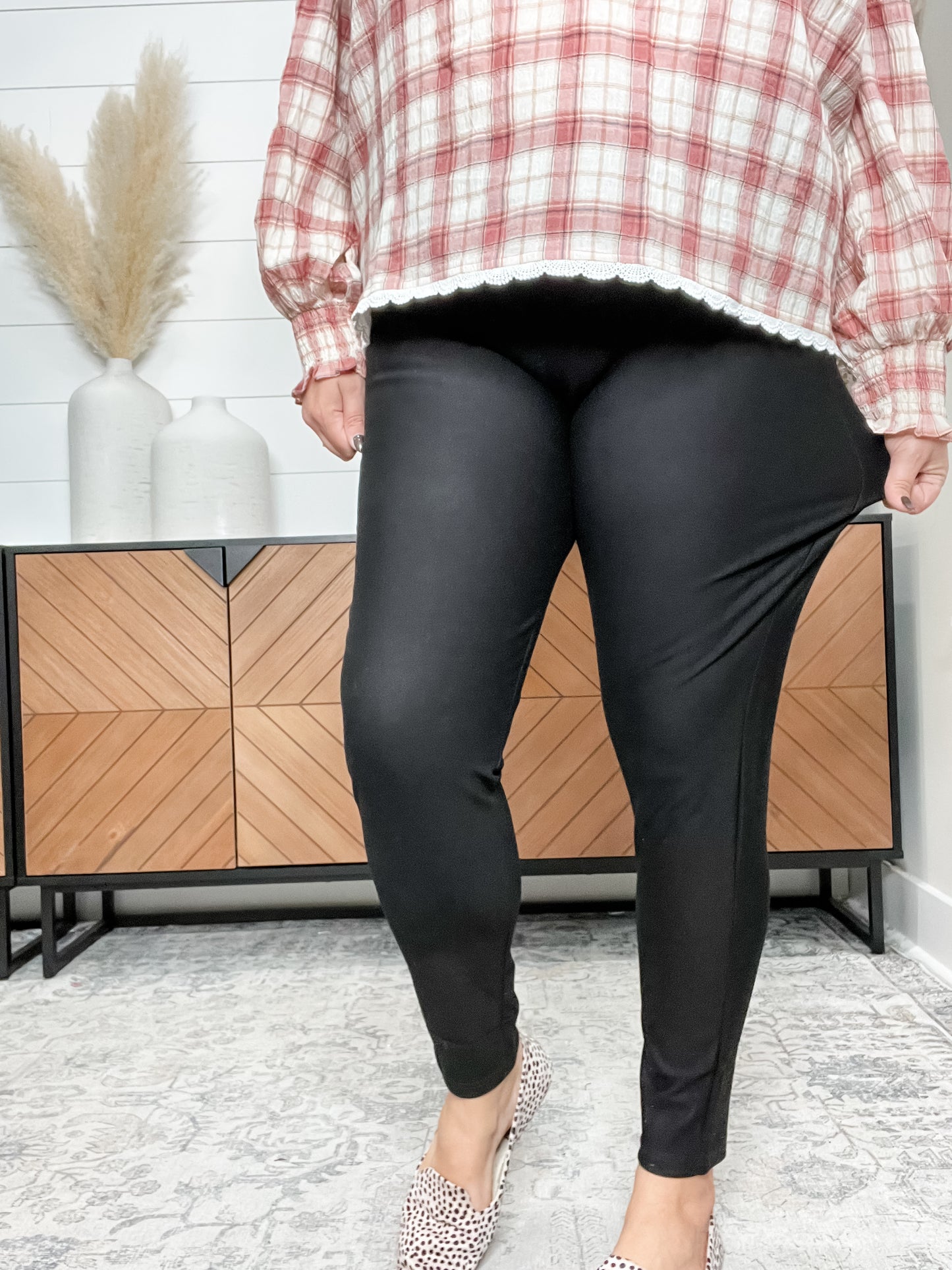 Maze X Kay Unger Ponte Pants (Black)
