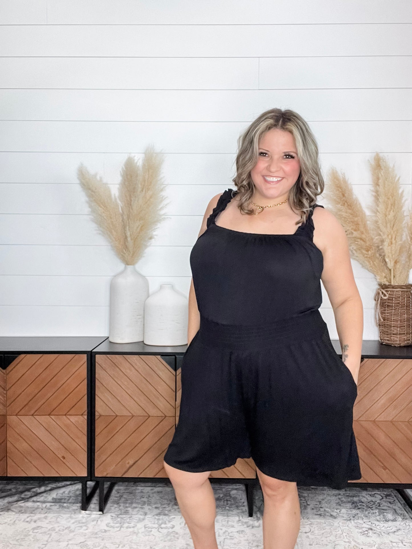 "Ripple" Ruffle Strap Romper (Black)