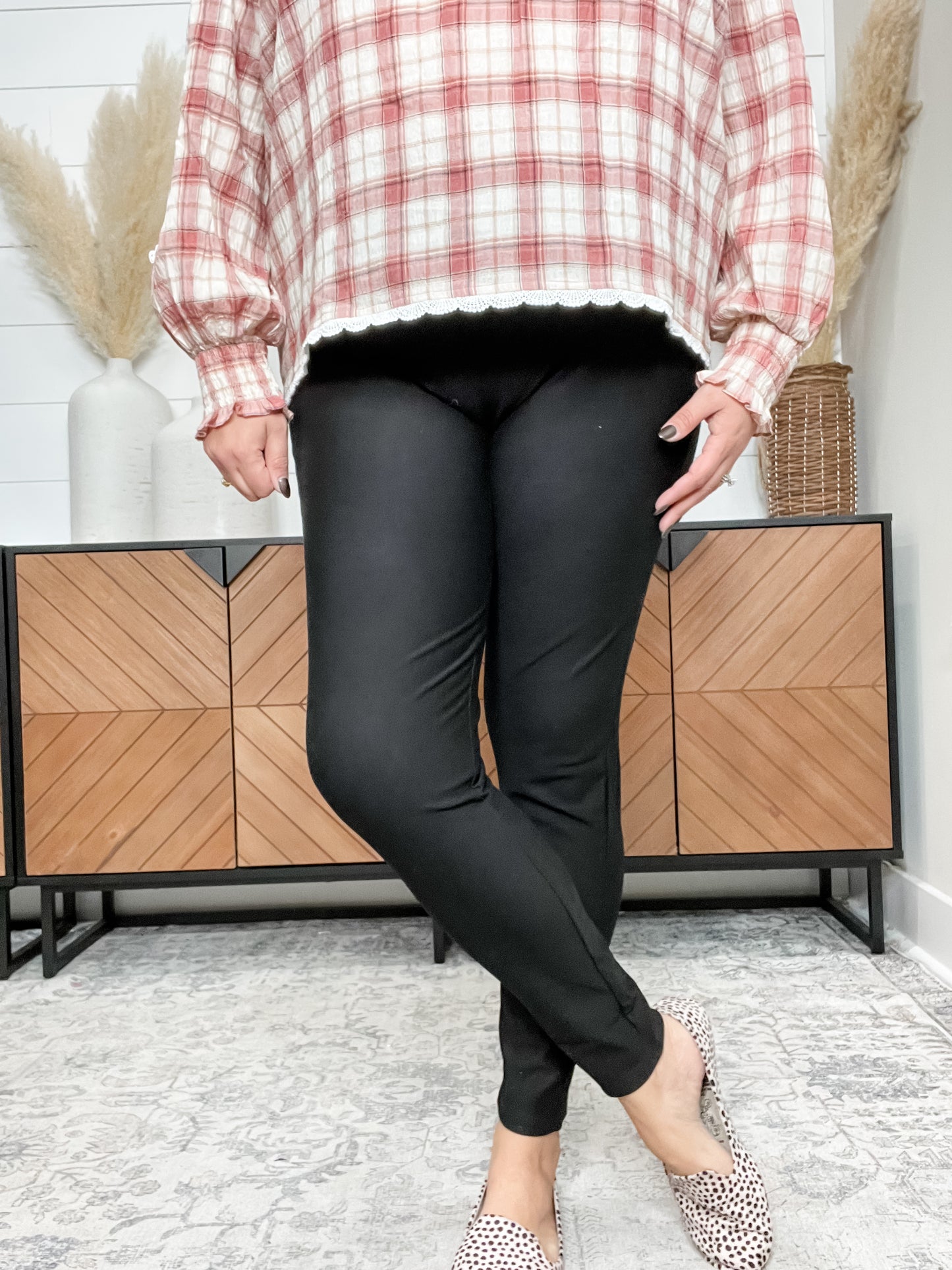 Maze X Kay Unger Ponte Pants (Black)