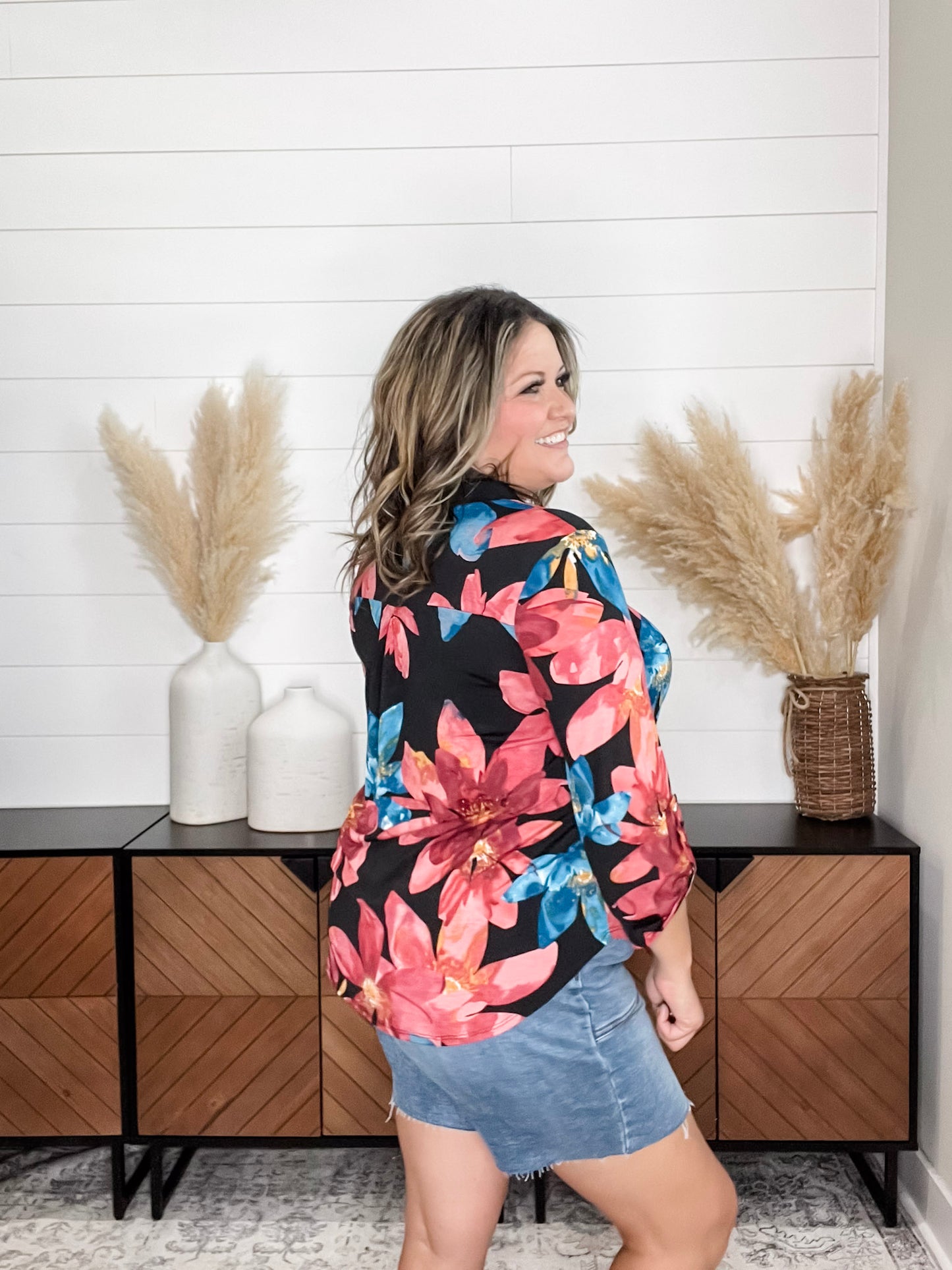 "Beaumont" Floral Lizzy 3/4 Sleeve Split Neck