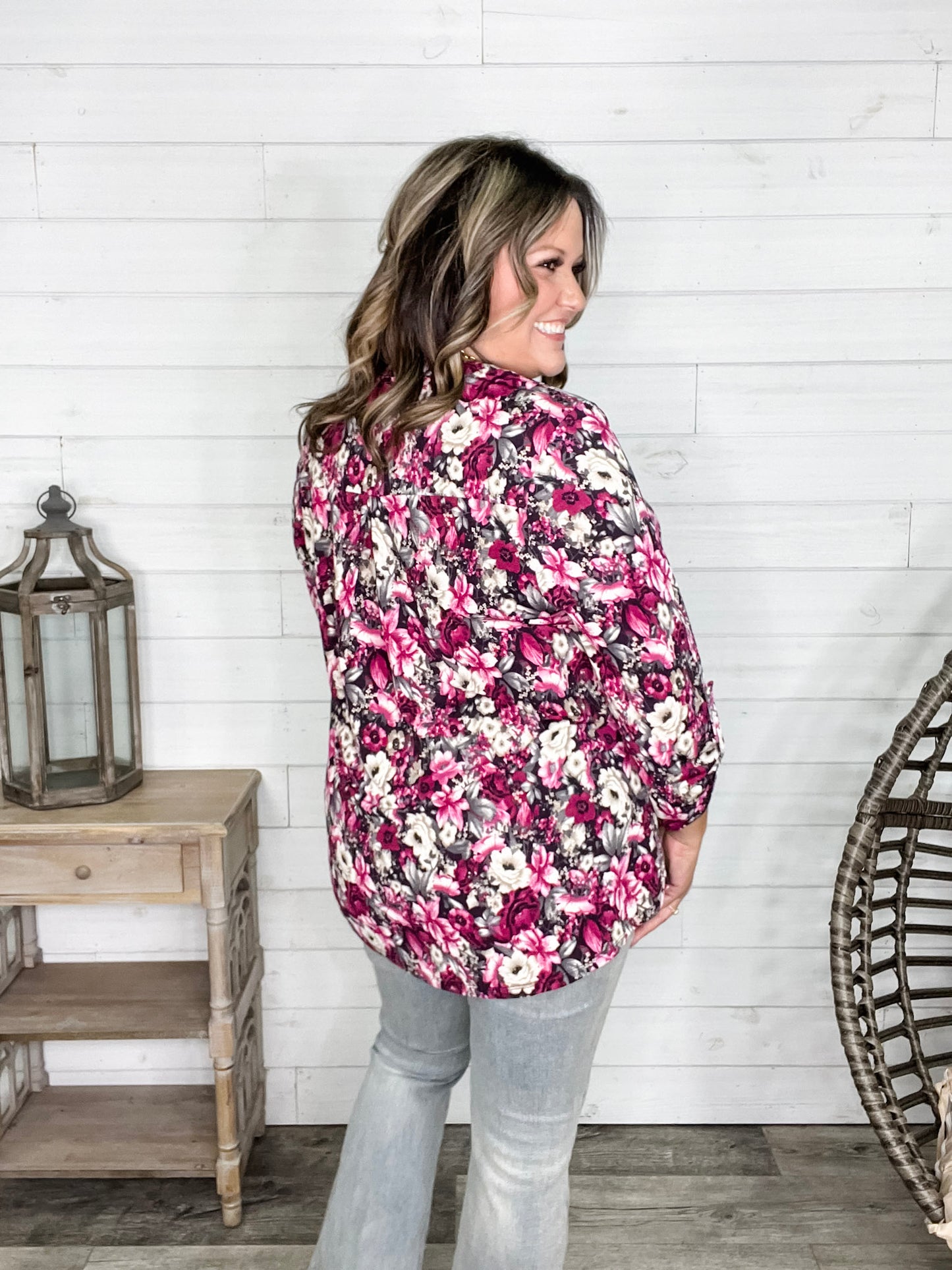 "Reynolds" Floral Lizzy 3/4 Sleeve Split Neck