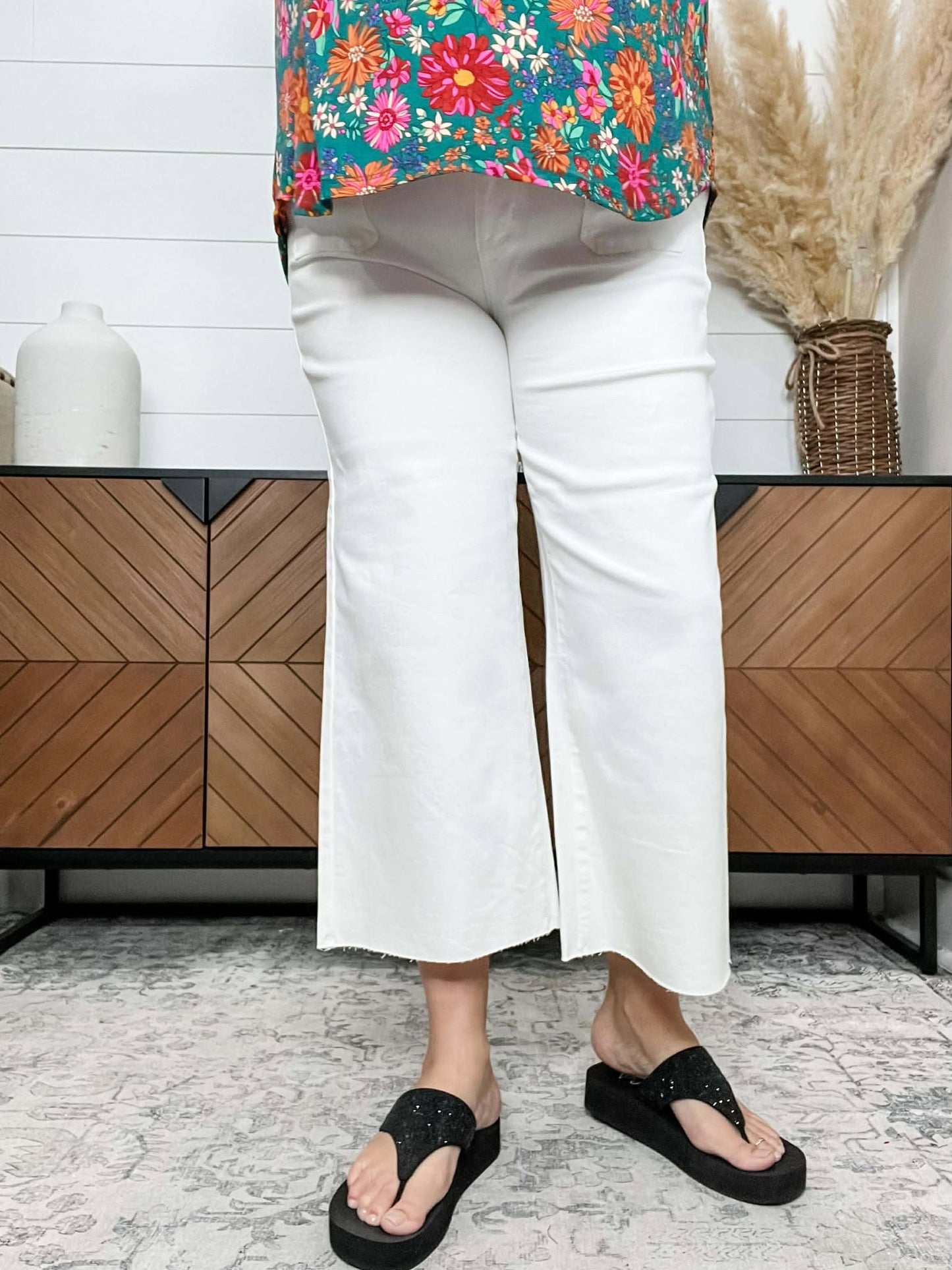 Judy Blue Bianca White Wide Leg Crops