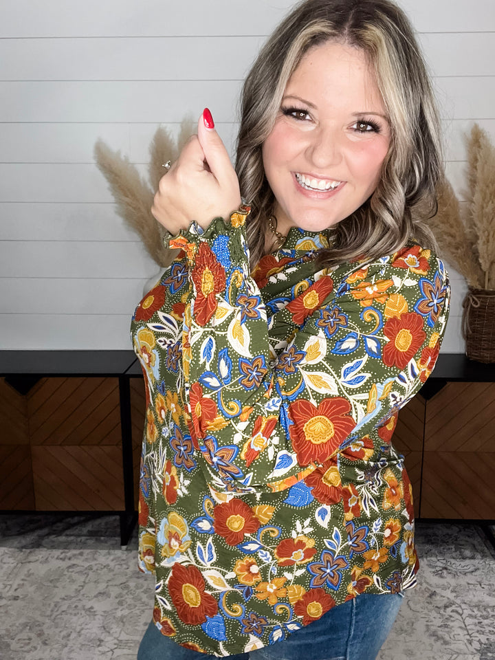 "Bryant" Lizzy Smocked Wrist Long Sleeve Split Neck