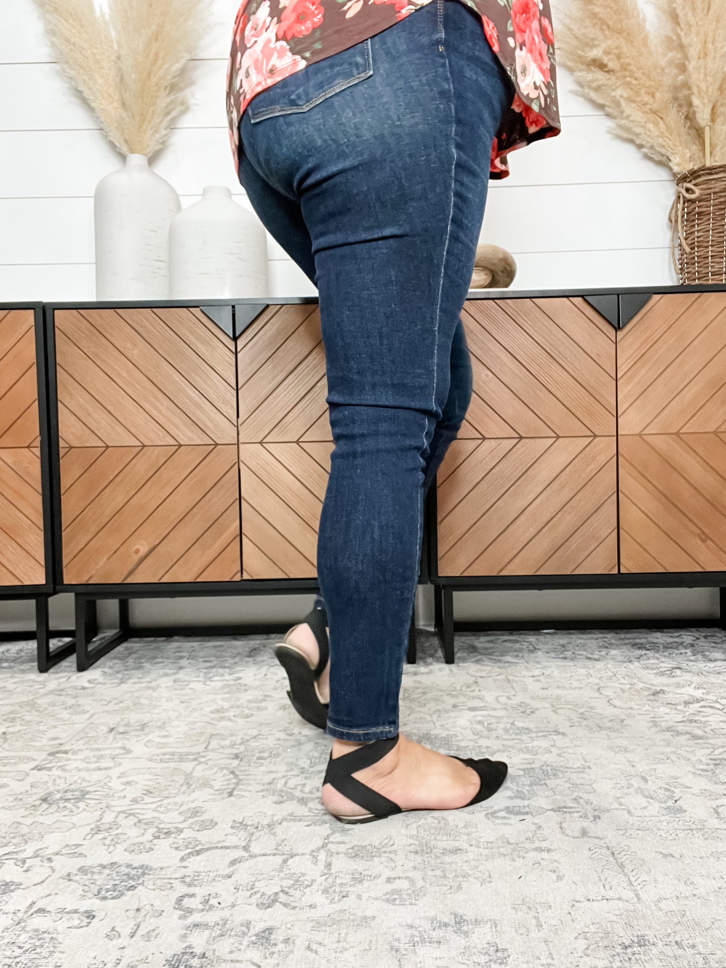 Judy Blue "Giving Me Life" Dark Skinny Jeans