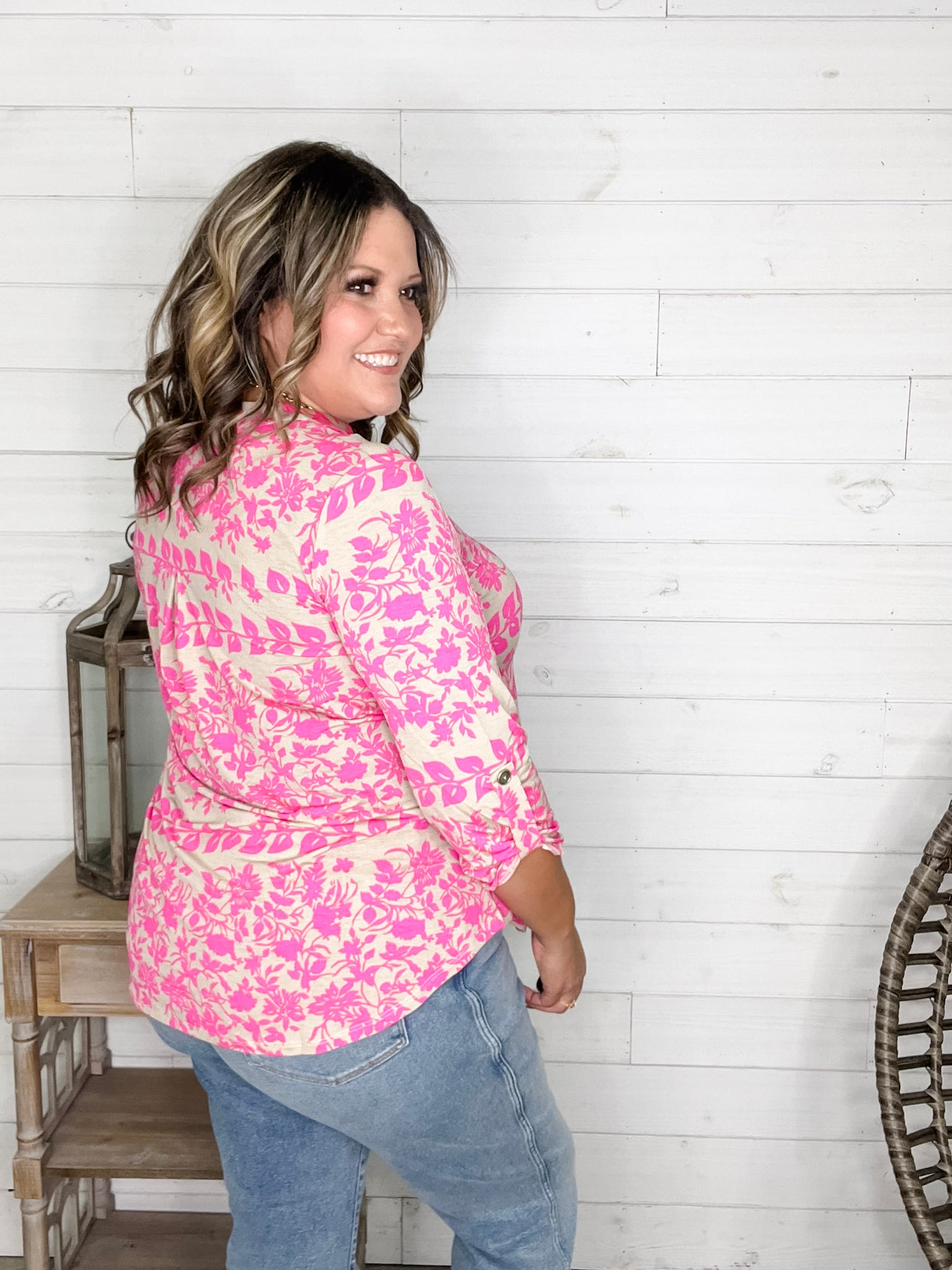 "Chandler" Floral Lizzy 3/4 Sleeve Split Neck