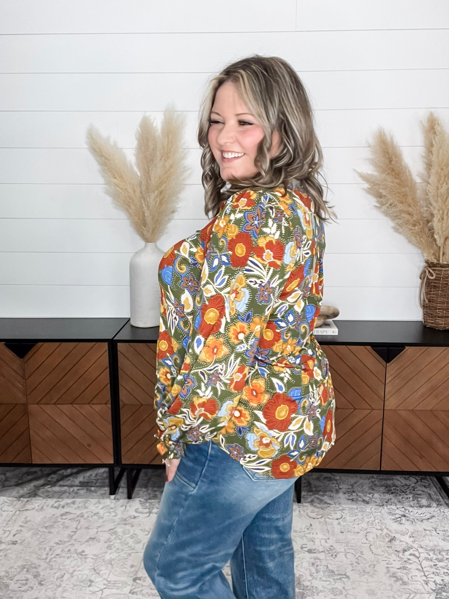 "Bryant" Smocked Wrist Long Sleeve Split Neck