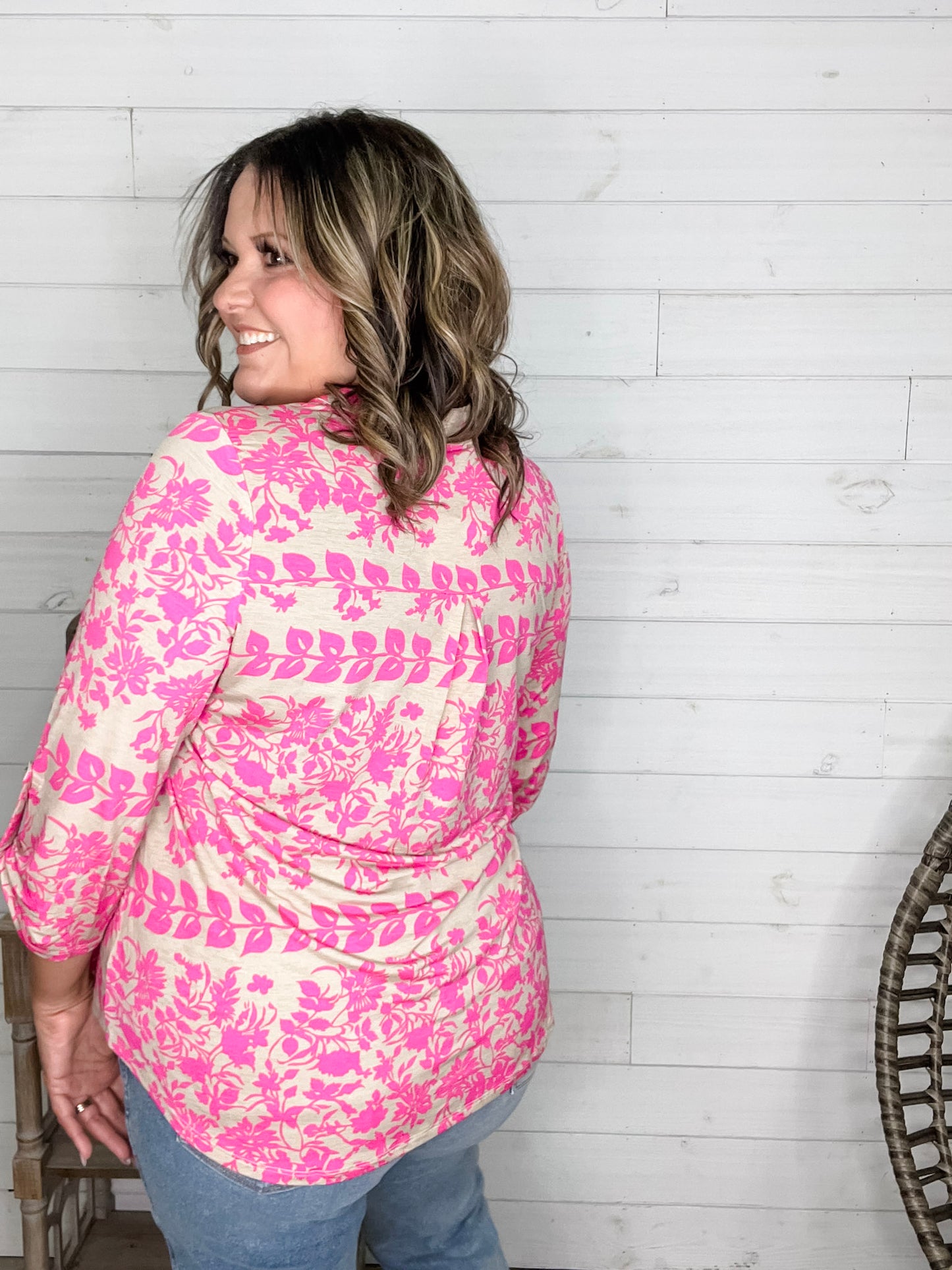 "Chandler" Floral Lizzy 3/4 Sleeve Split Neck