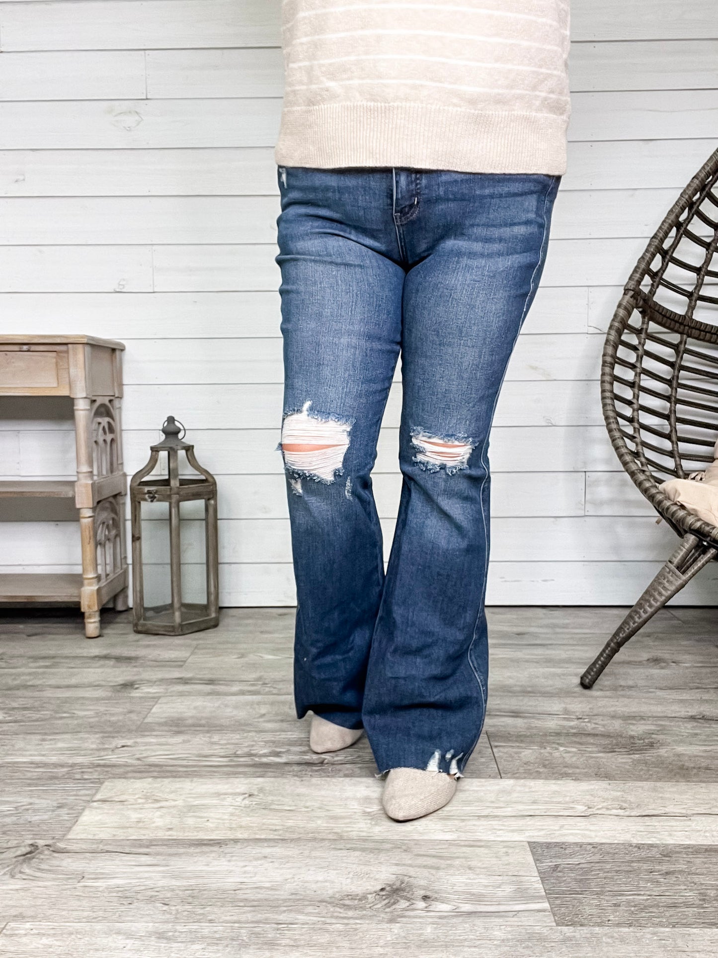 Judy Blue "Why Oh Wyoming" Tummy Control Flares