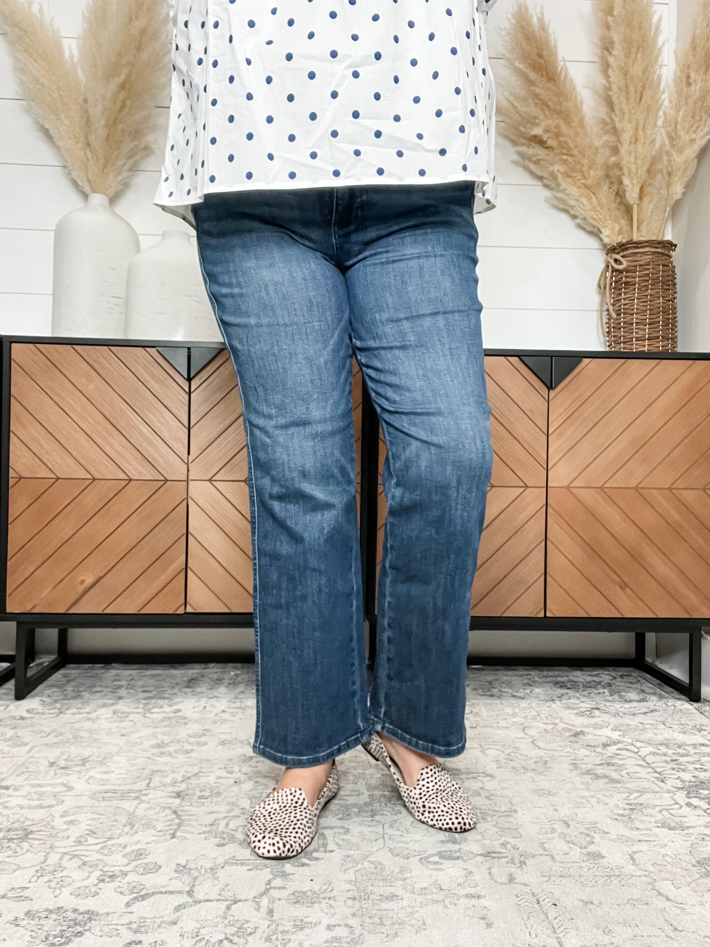 Judy Blue "Sweeter Than" Tummy Control Straight Leg Jeans (Petite)