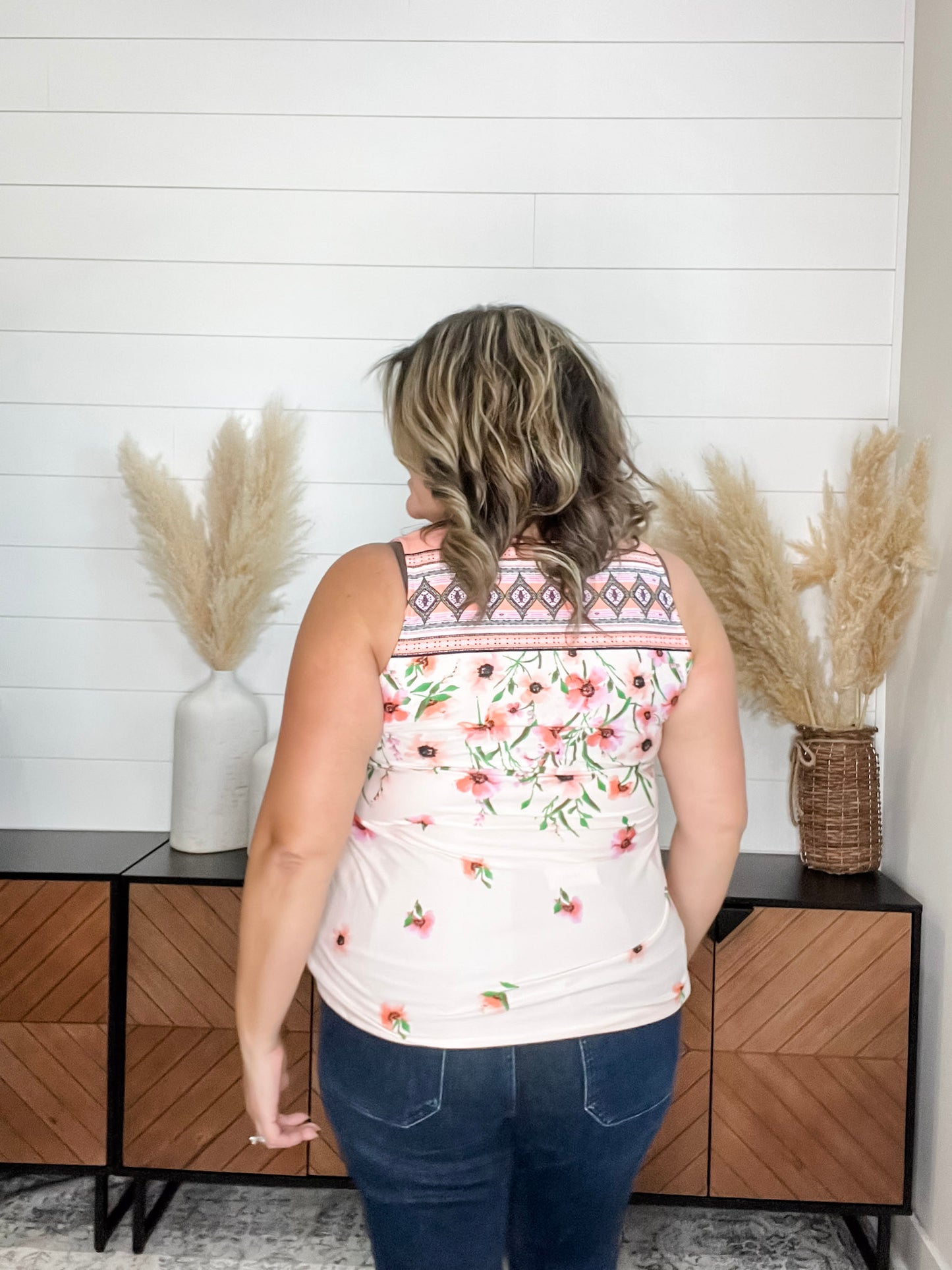 "James" Floral U Neck Tank (Blush & Peach)
