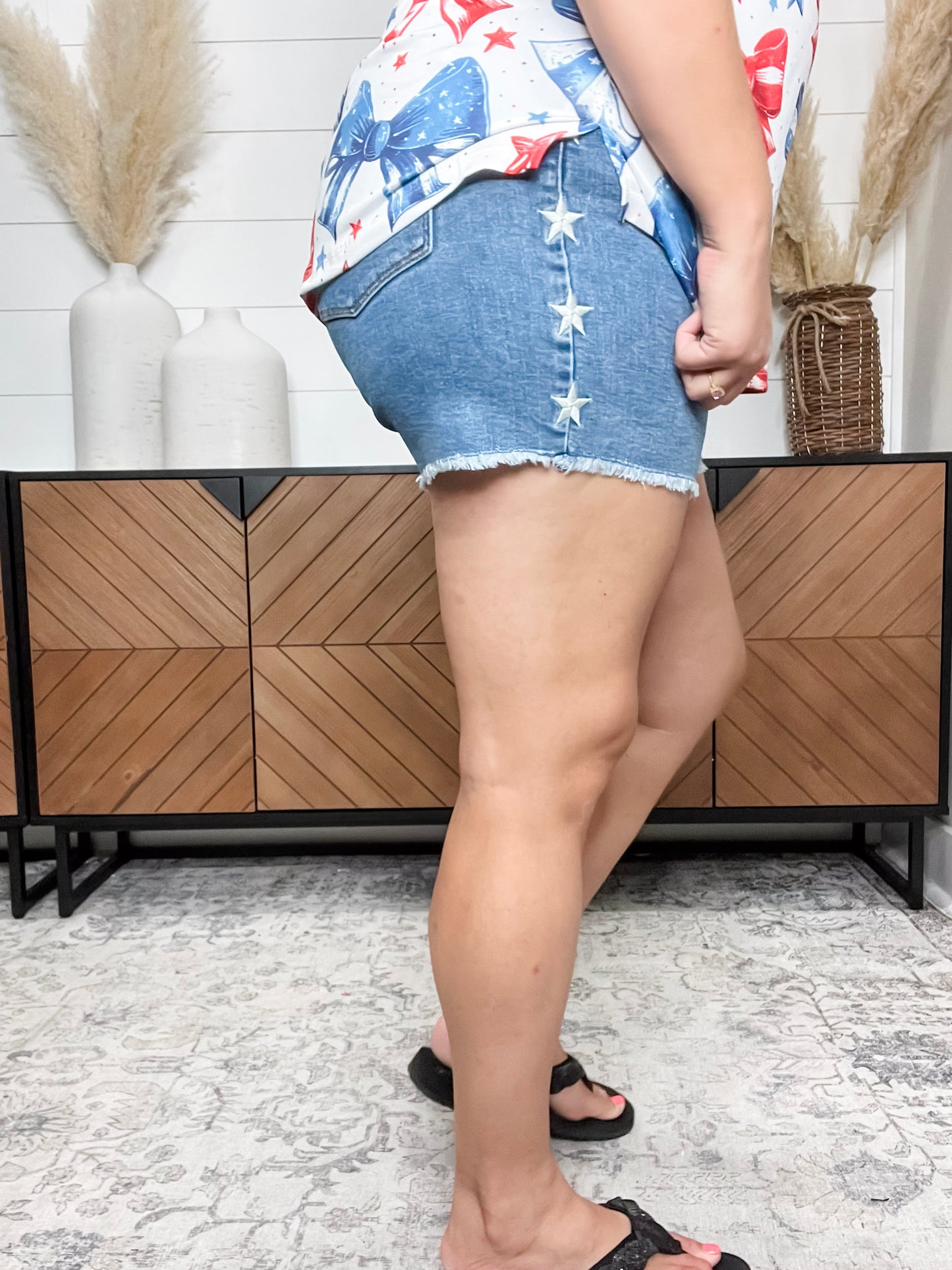 Judy Blue Star Embroidered Shorts