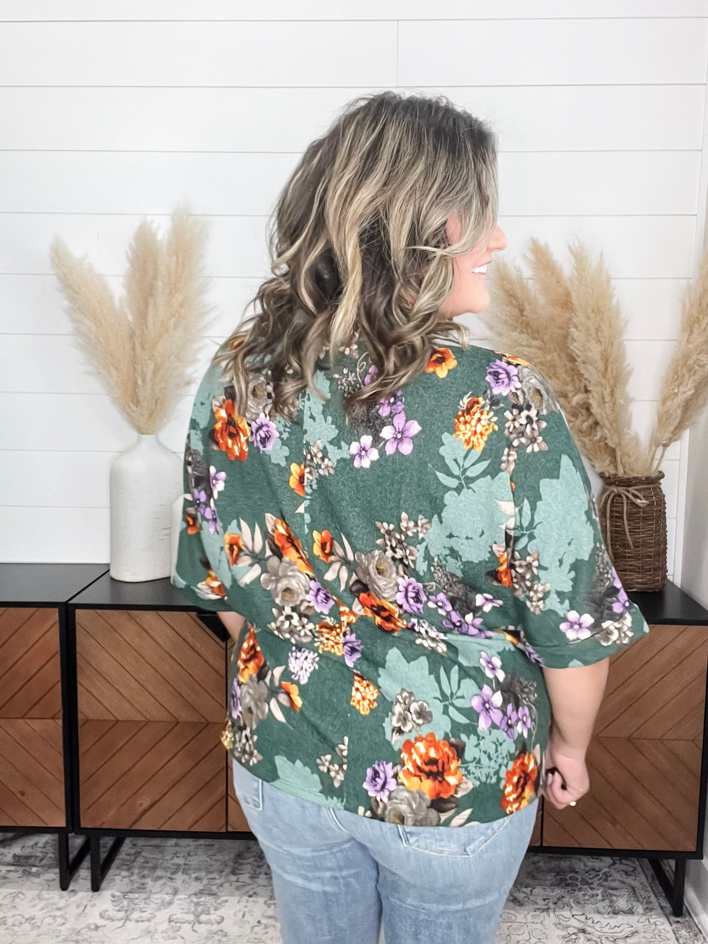 "Abbot" Criss Cross Front Boxy 3/4 Sleeve