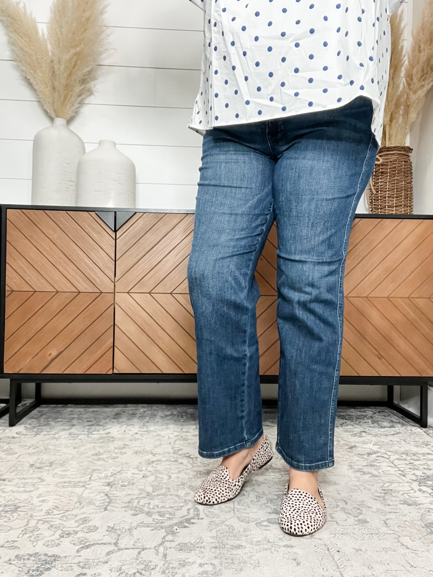 Judy Blue "Sweeter Than" Tummy Control Straight Leg Jeans (Petite)