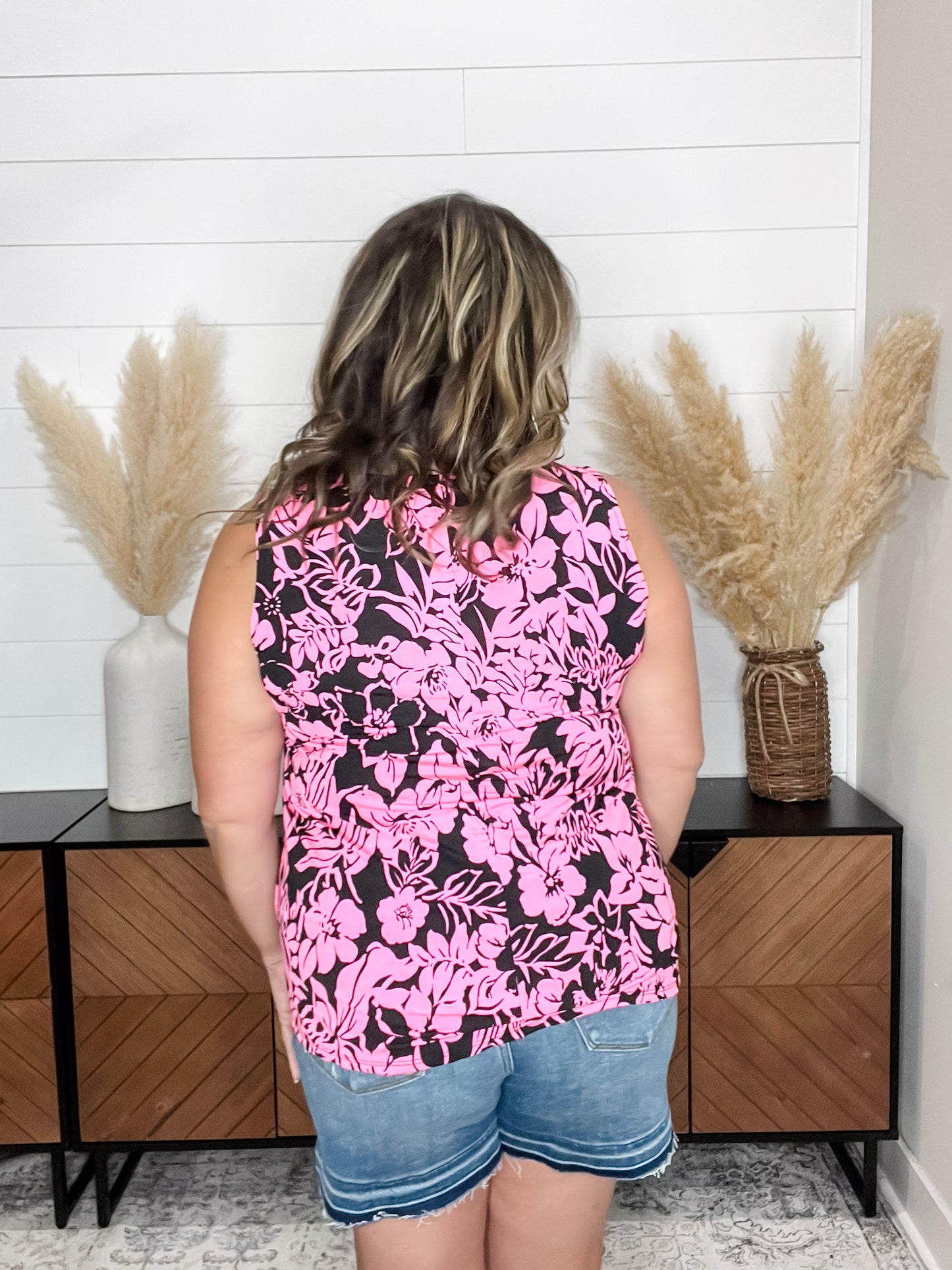 "Griffith" U Neck Tank Top