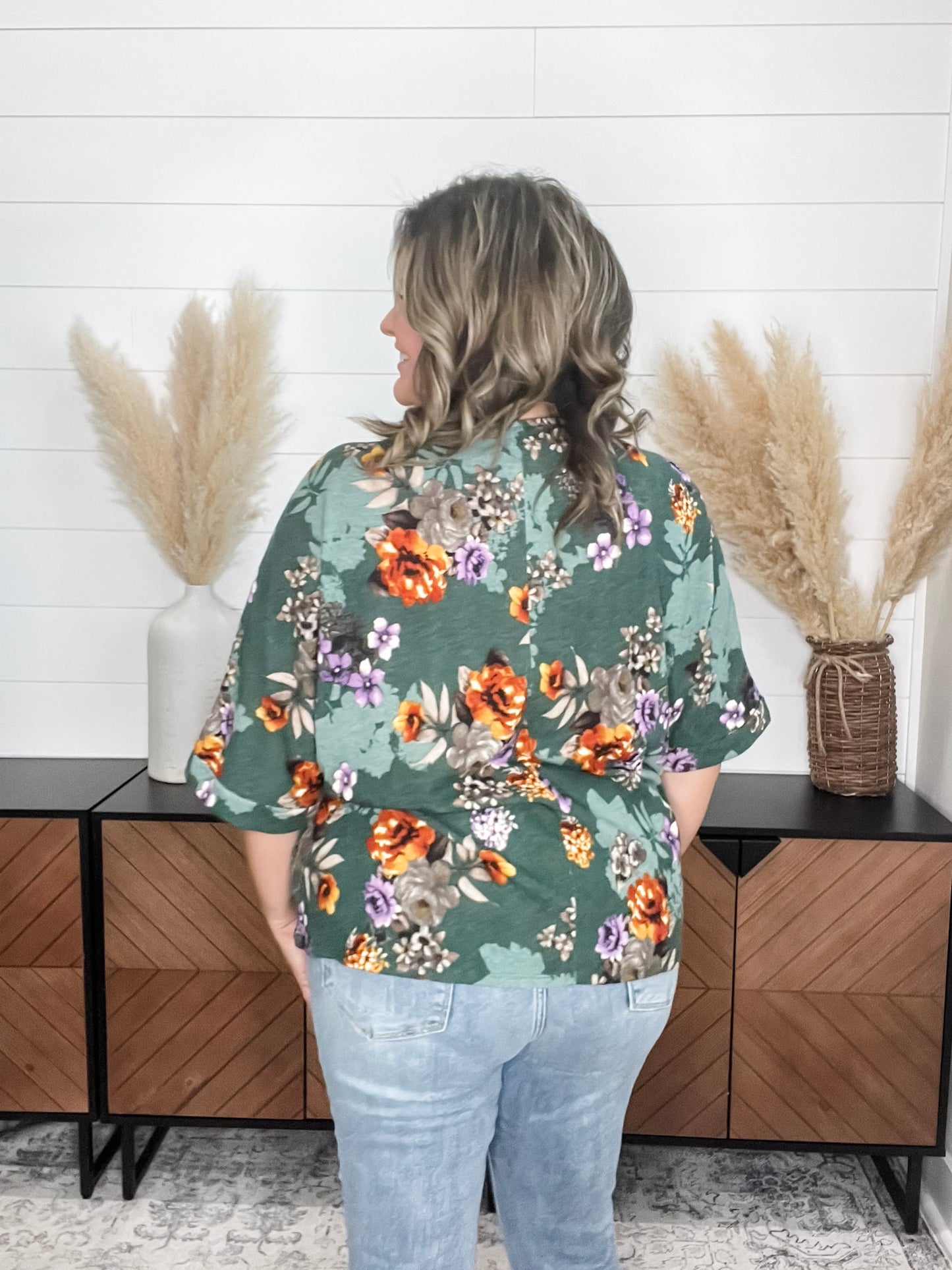 "Abbot" Criss Cross Front Boxy 3/4 Sleeve
