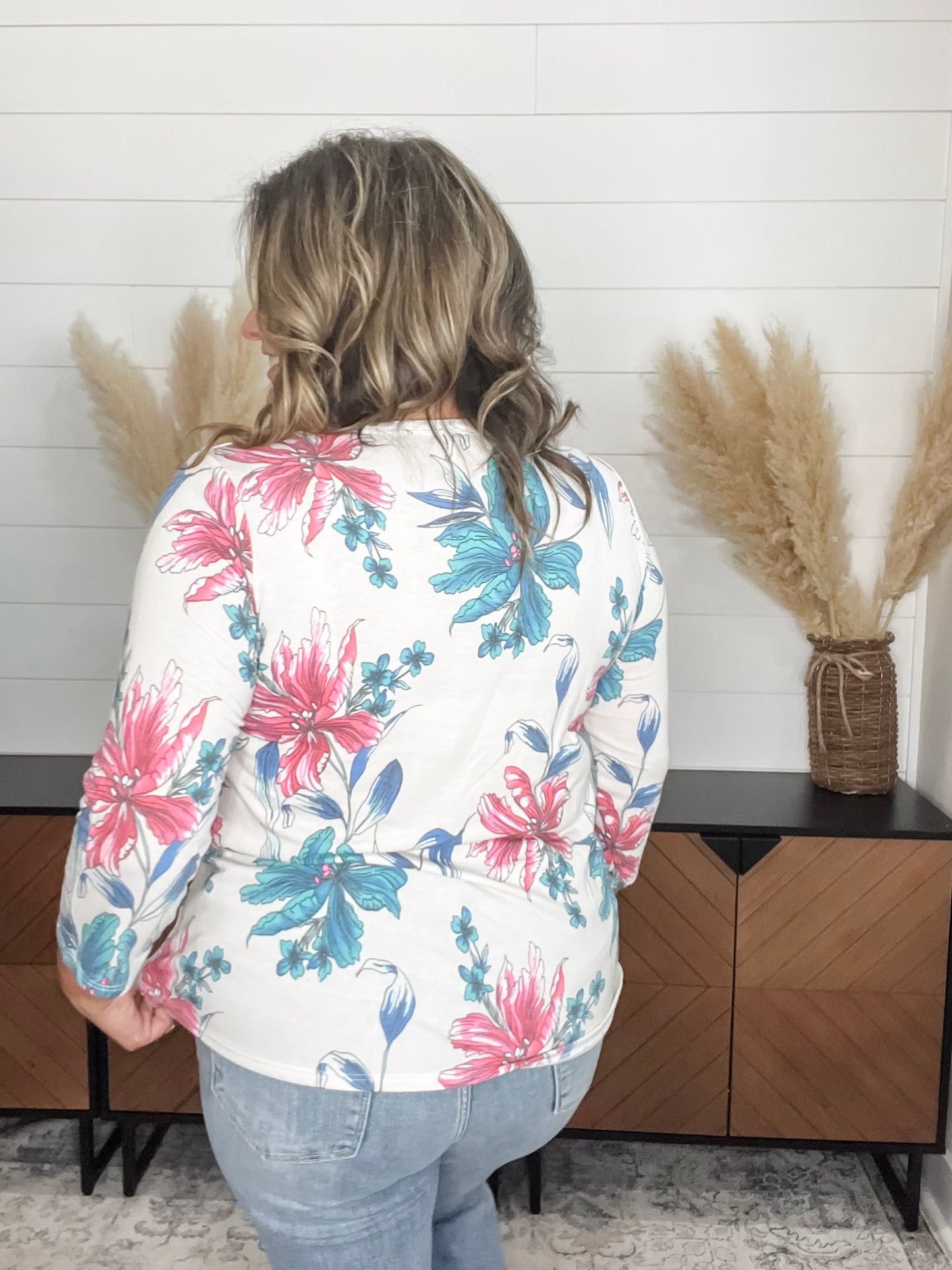"Arkin" Floral Long Sleeve U Neck