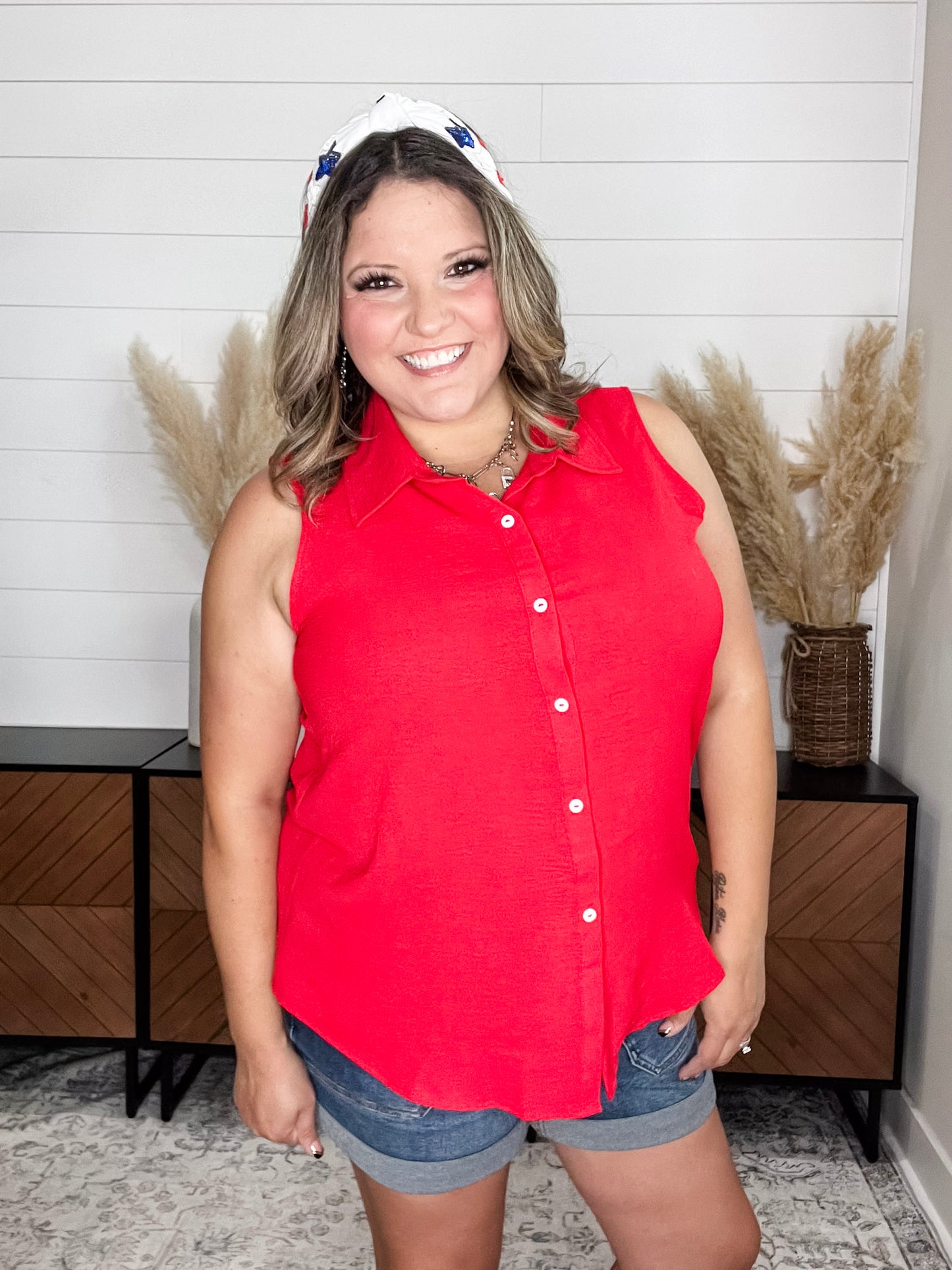 "Gibbs" Button Up Collared Tank (Red)