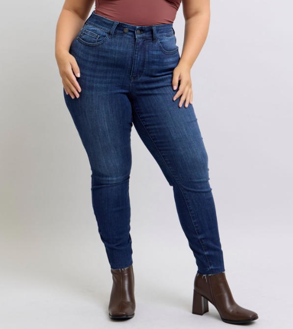 Judy Blue "Adjustment Period" 2 Button Skinny Jean