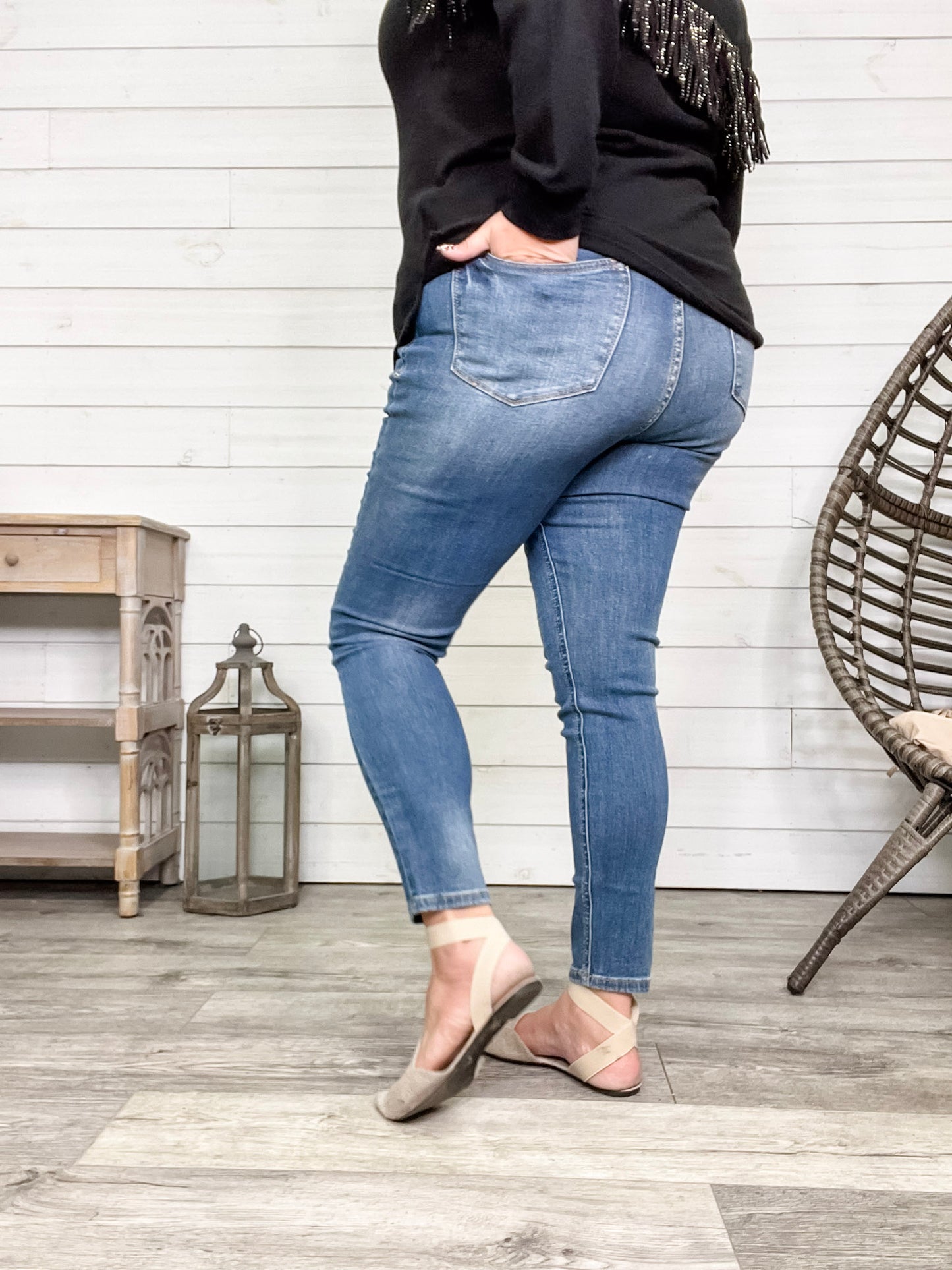 Judy Blue "Girls Night Out" Tummy Control Skinny Jeans
