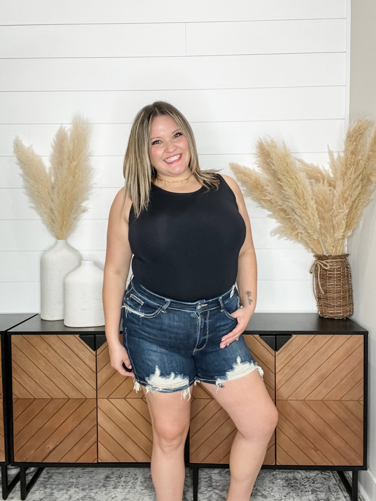 "Rayleen" Seamless Smoothing Tank (Black & Nude)