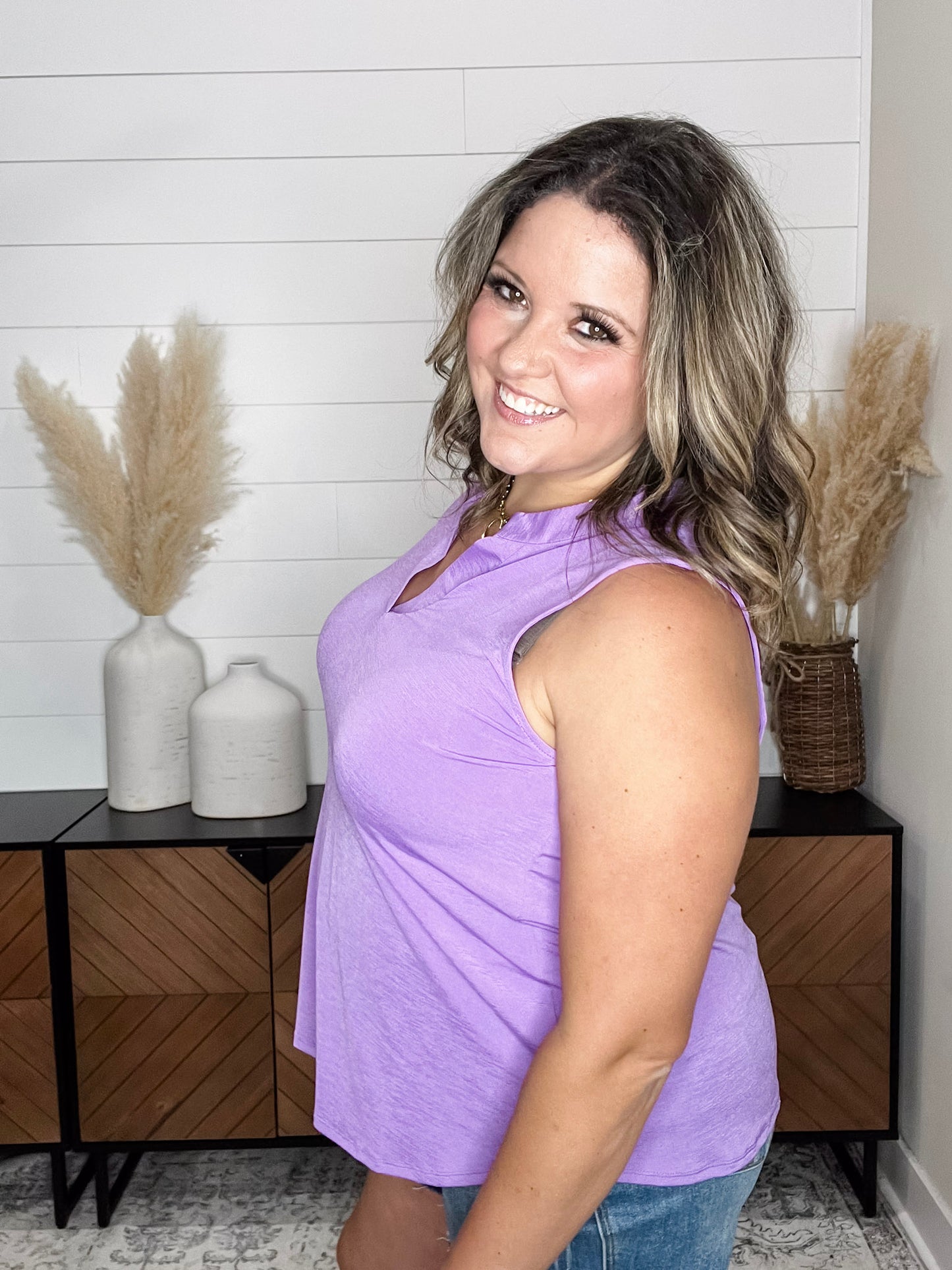 "Giddy" Solid Sleeveless Lizzy (Lavender)
