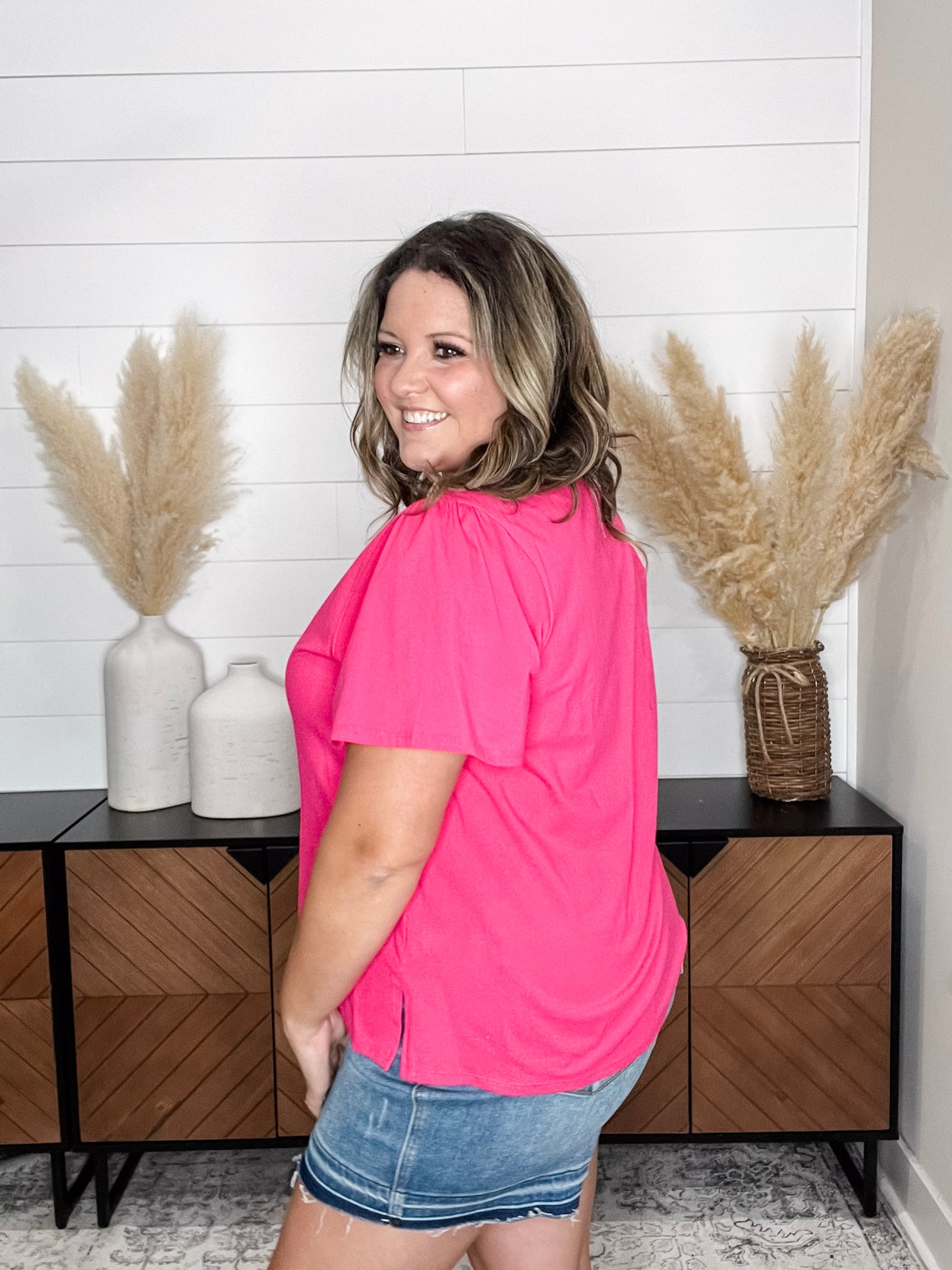 "Rearview" Short Sleeve with Side Slits (Fuchsia)