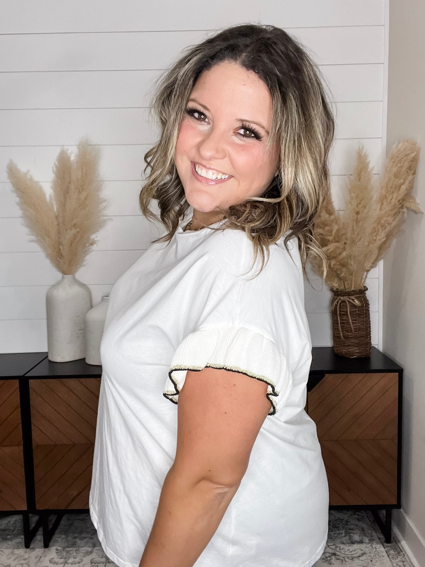 "Wonderment" Ruffle Sleeve Tee (Off White)