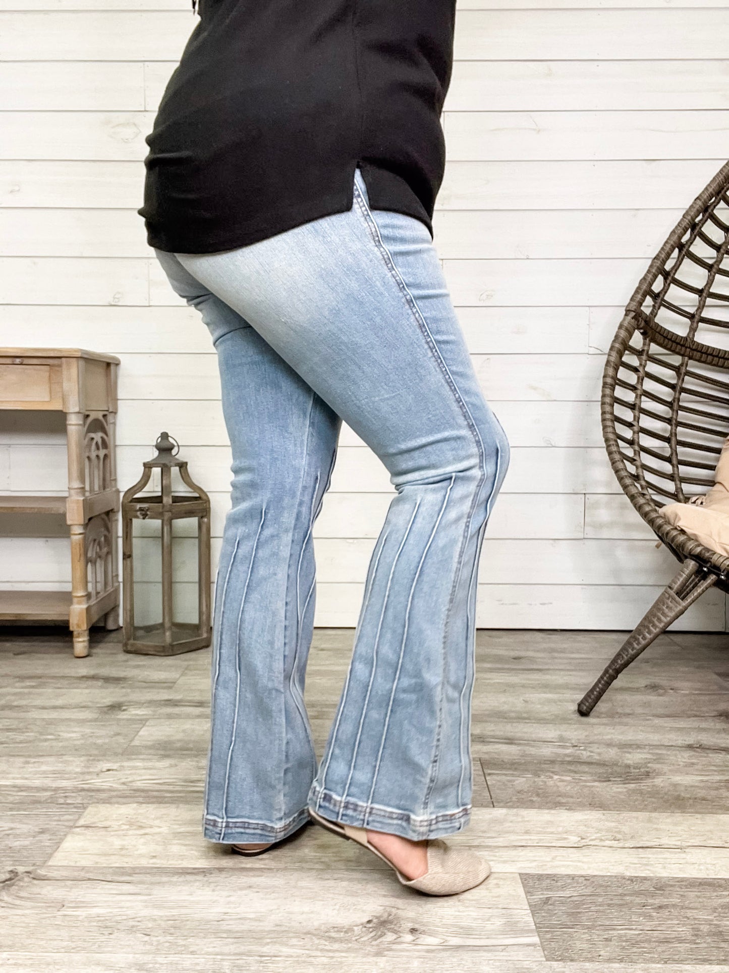 Judy Blue "Fan Fare" Bootcut Jeans