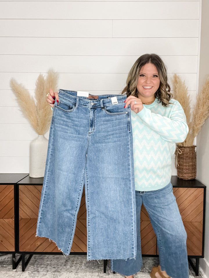 Judy Blue "Sirens" Raw Hem Wide Leg Crops