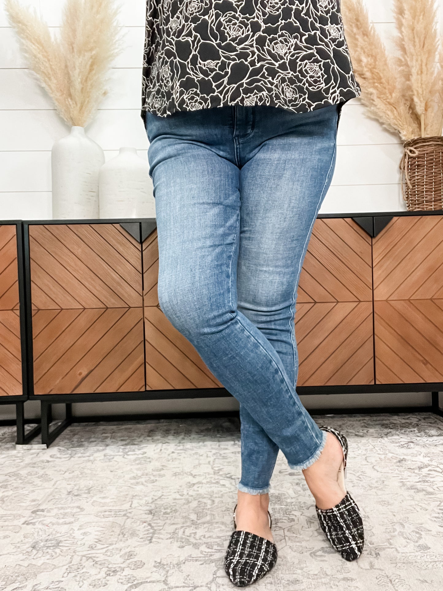 Judy Blue "Skyler" Tummy Control Skinny Jeans