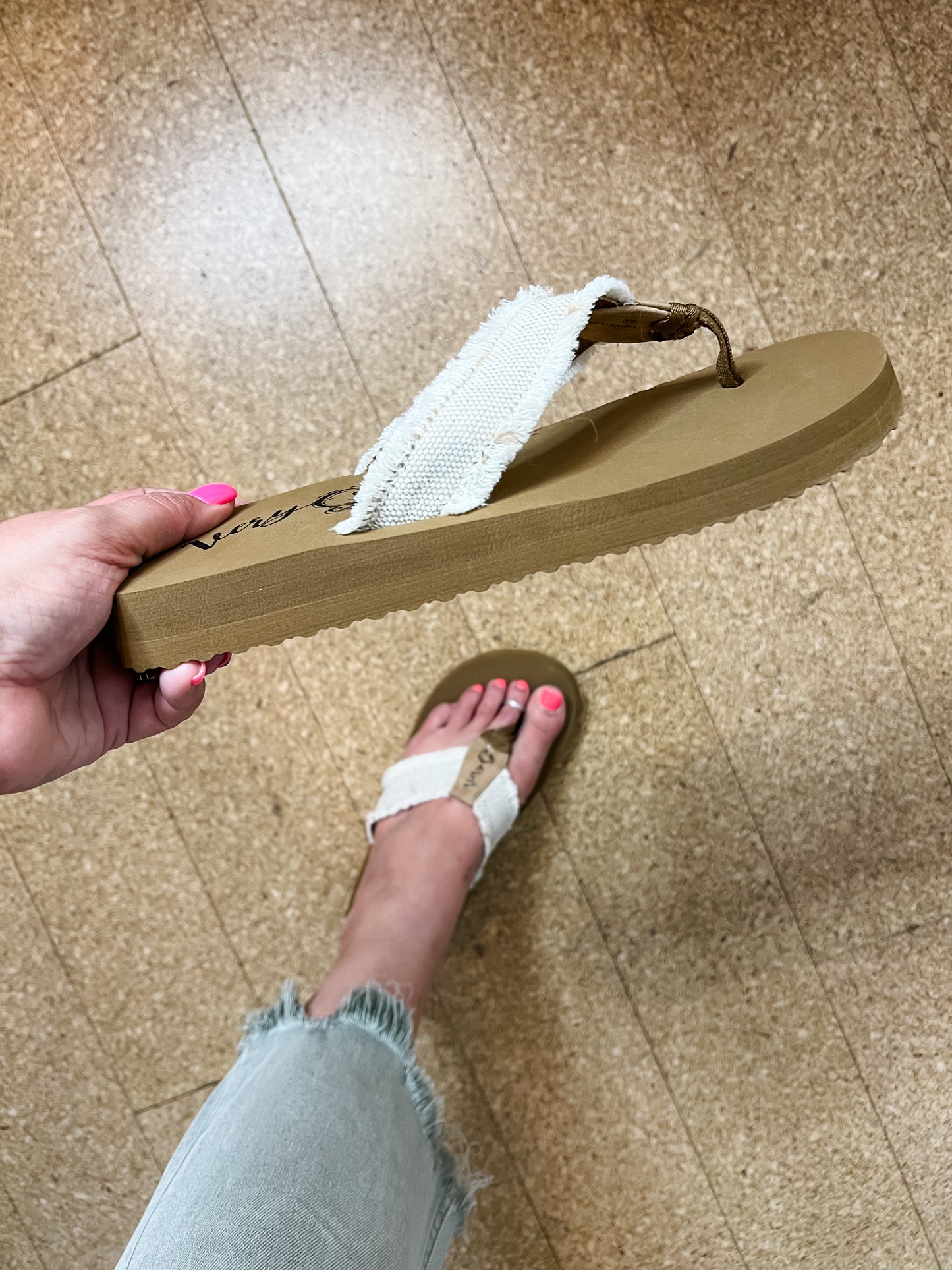 Gypsy Jazz Flip Flops (Natural)