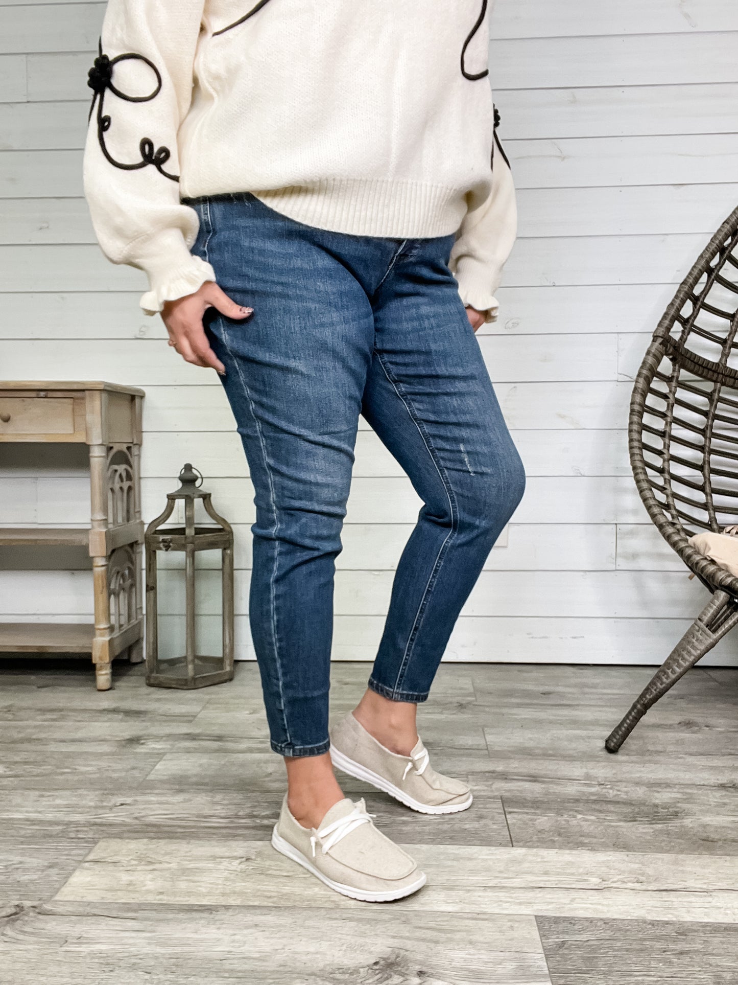 Judy Blue "Put A Ring On It" Tummy Control Skinny Jeans