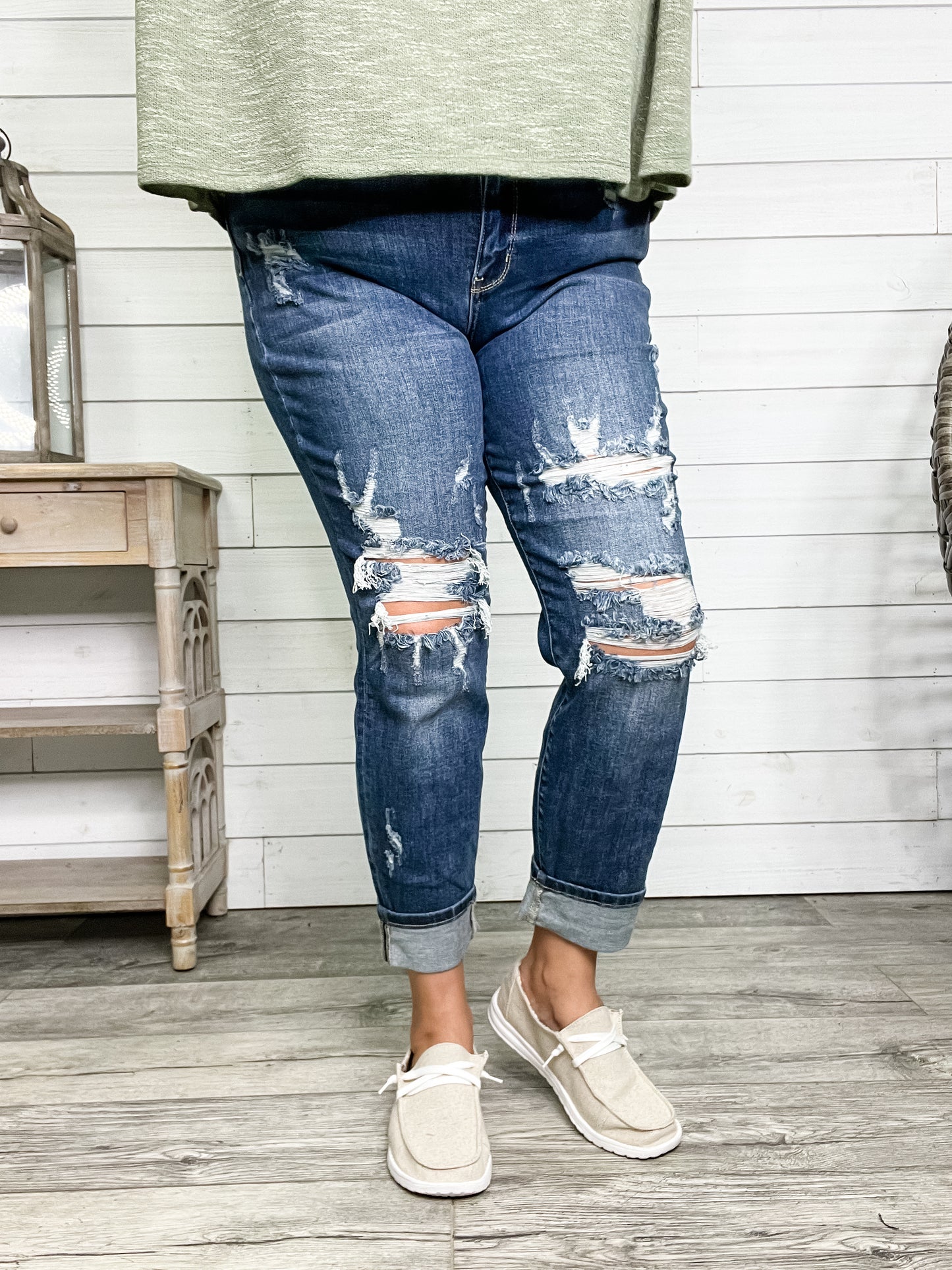 Judy Blue "Welcome to the Party" Boyfriend Jeans