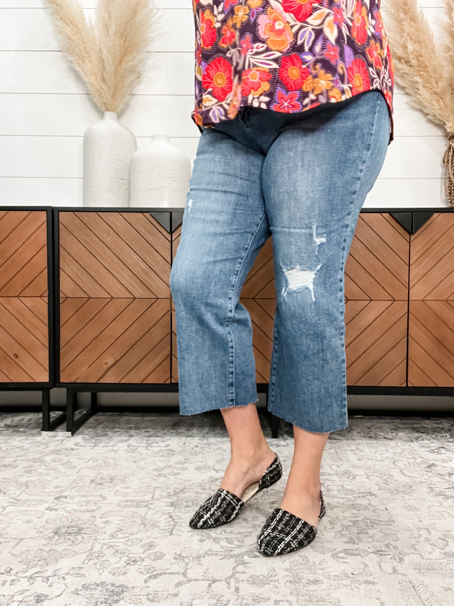 Judy Blue "Catch Up" Raw Hem Wide Leg Crops