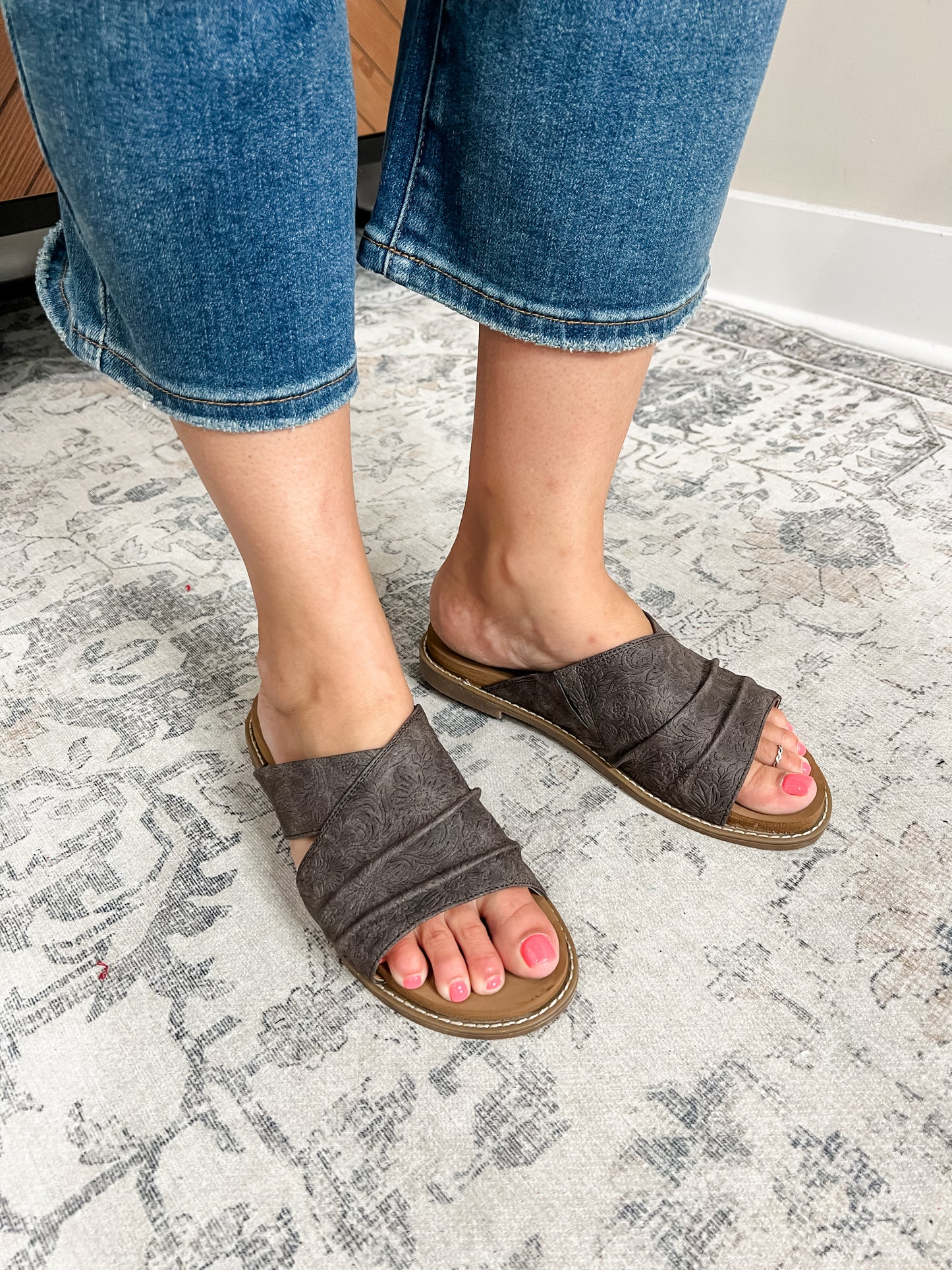 "Jolene" By Very G Slip On Flat Sandal (Tooled Charcoal)